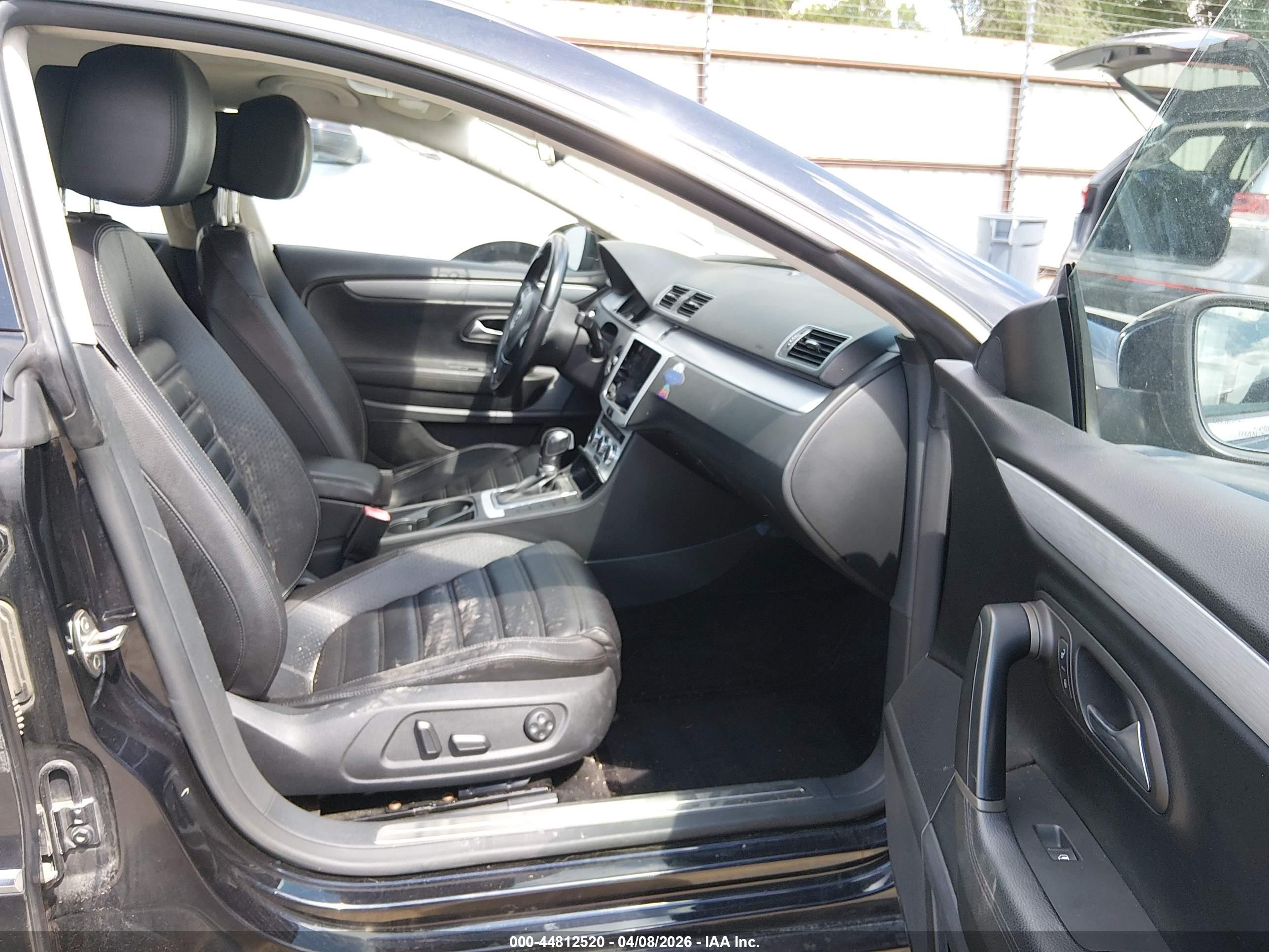 VOLKSWAGEN CC image 5