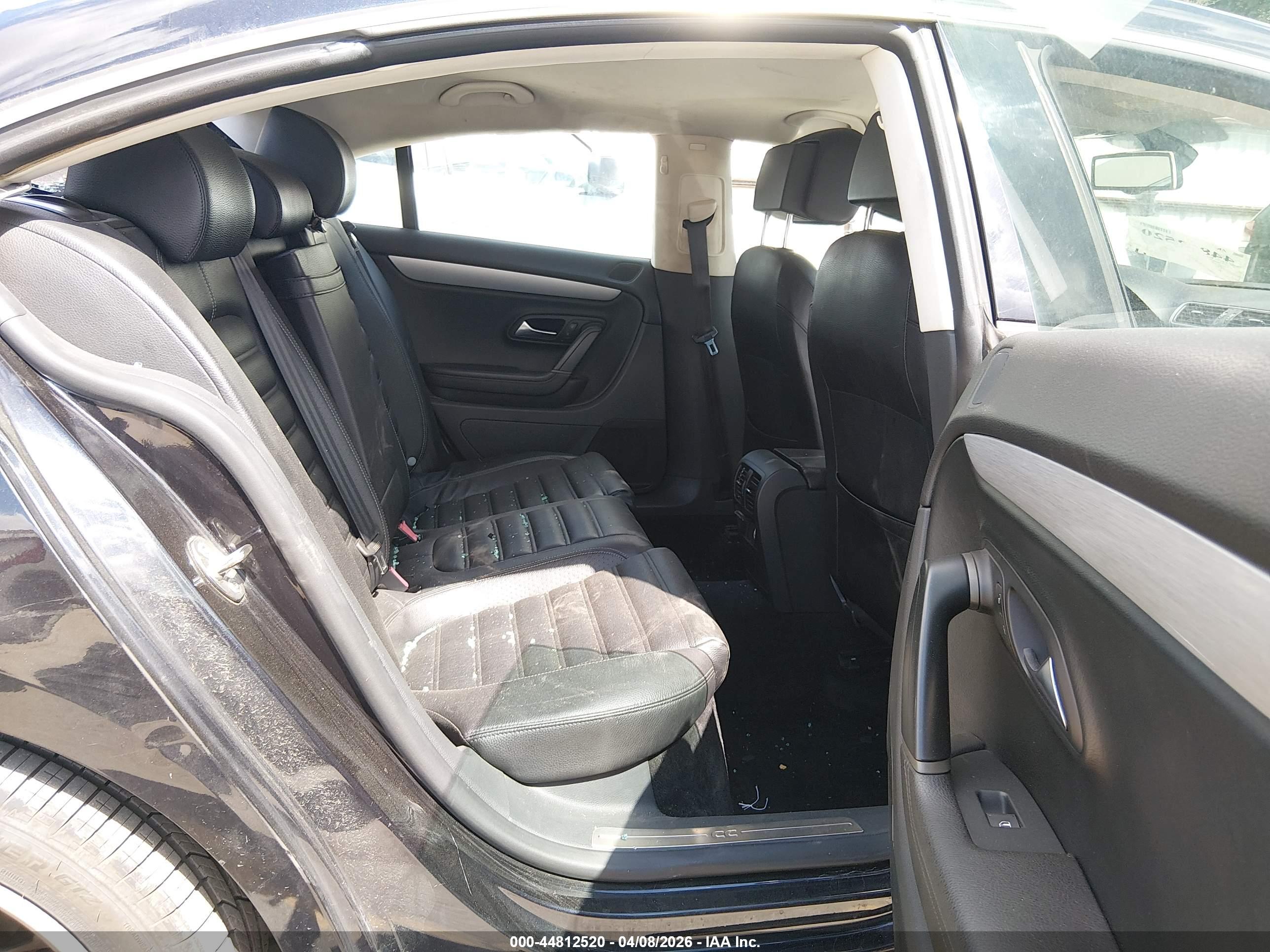 VOLKSWAGEN CC image 8