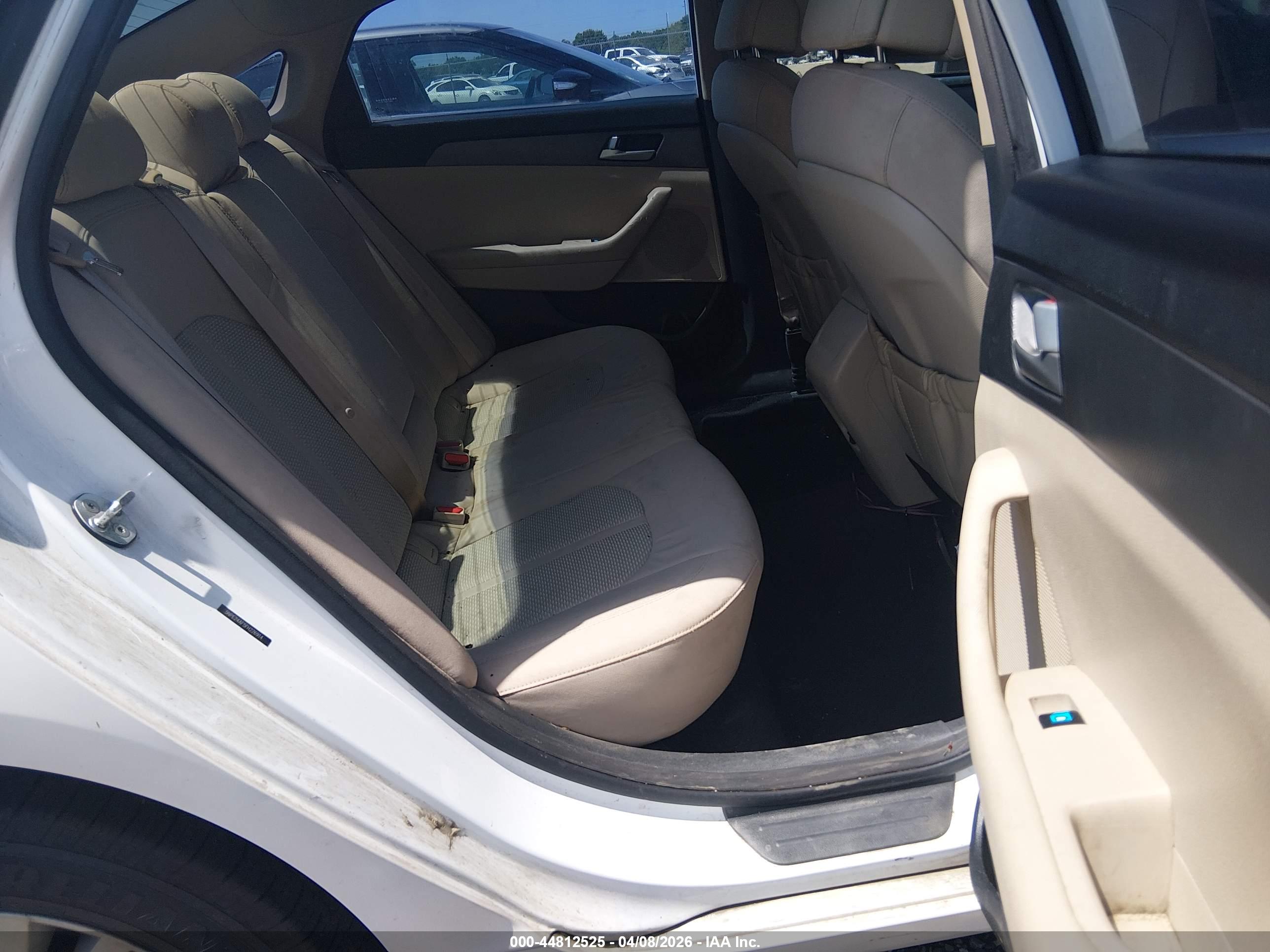 HYUNDAI SONATA image 8