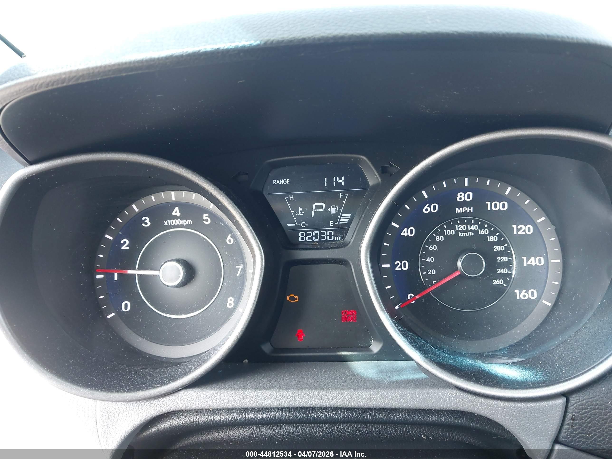 HYUNDAI ELANTRA image 7