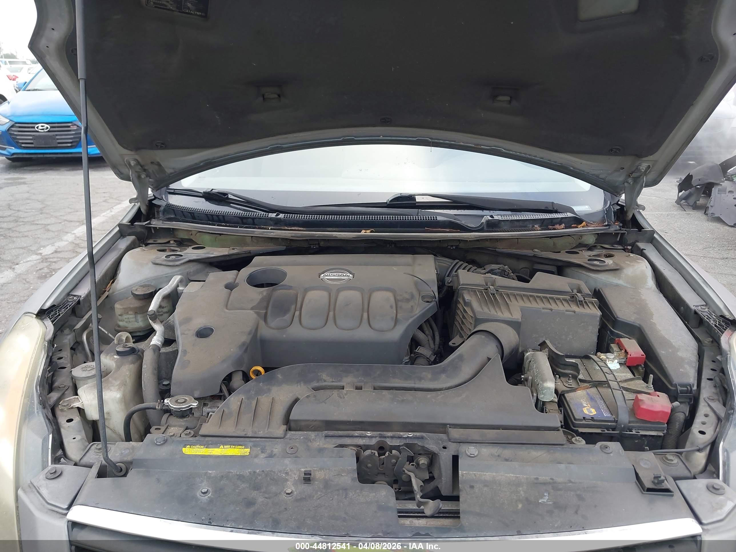 NISSAN ALTIMA image 10