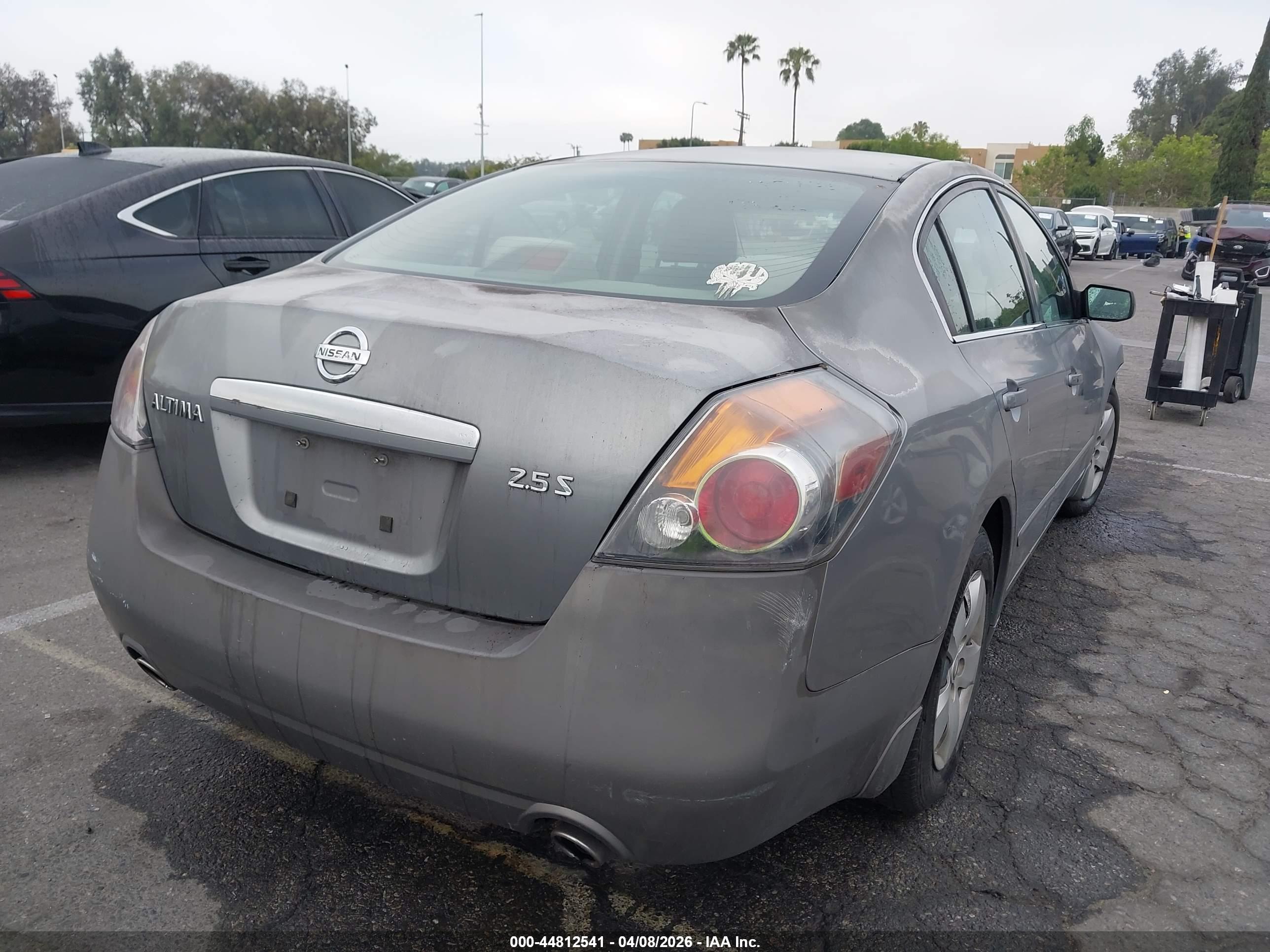 NISSAN ALTIMA image 4