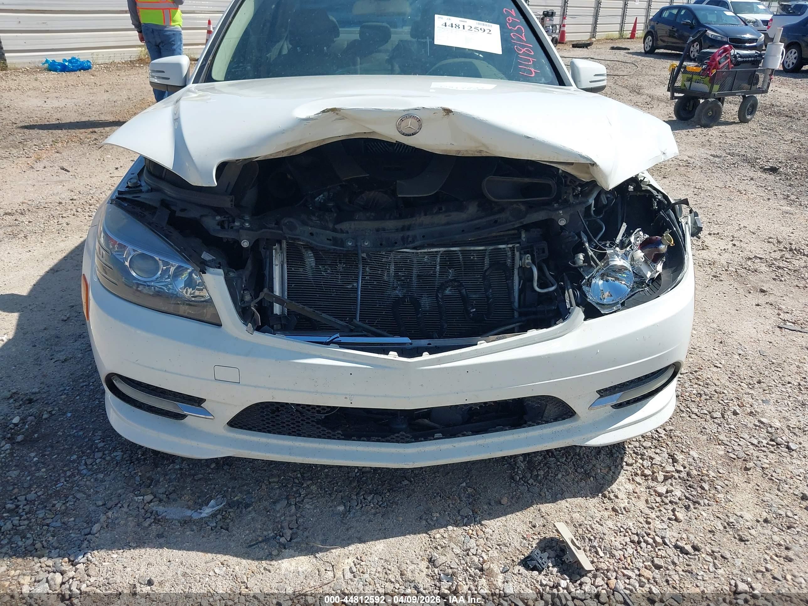 MERCEDES-BENZ C image 6