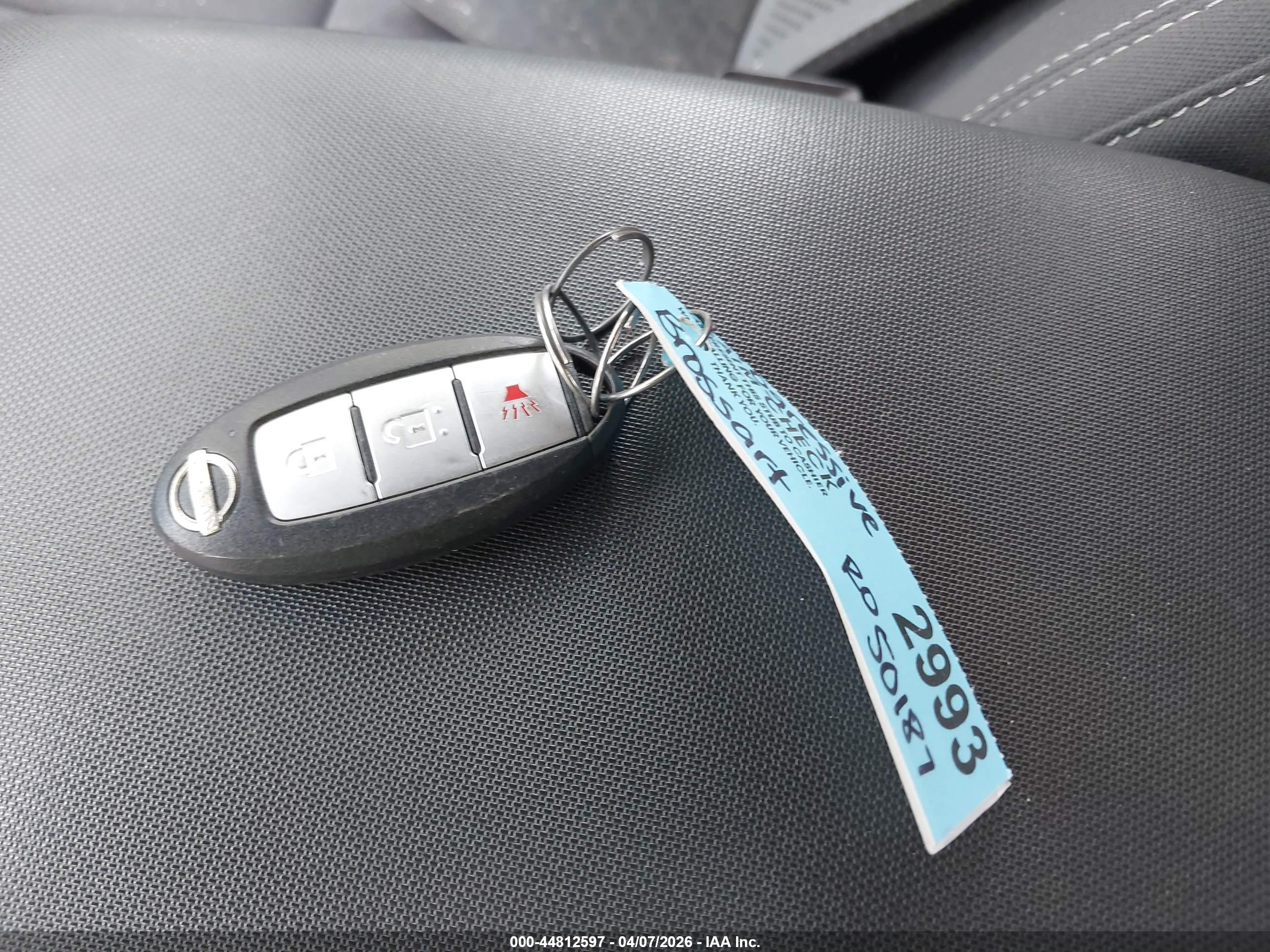 NISSAN FRONTIER image 11