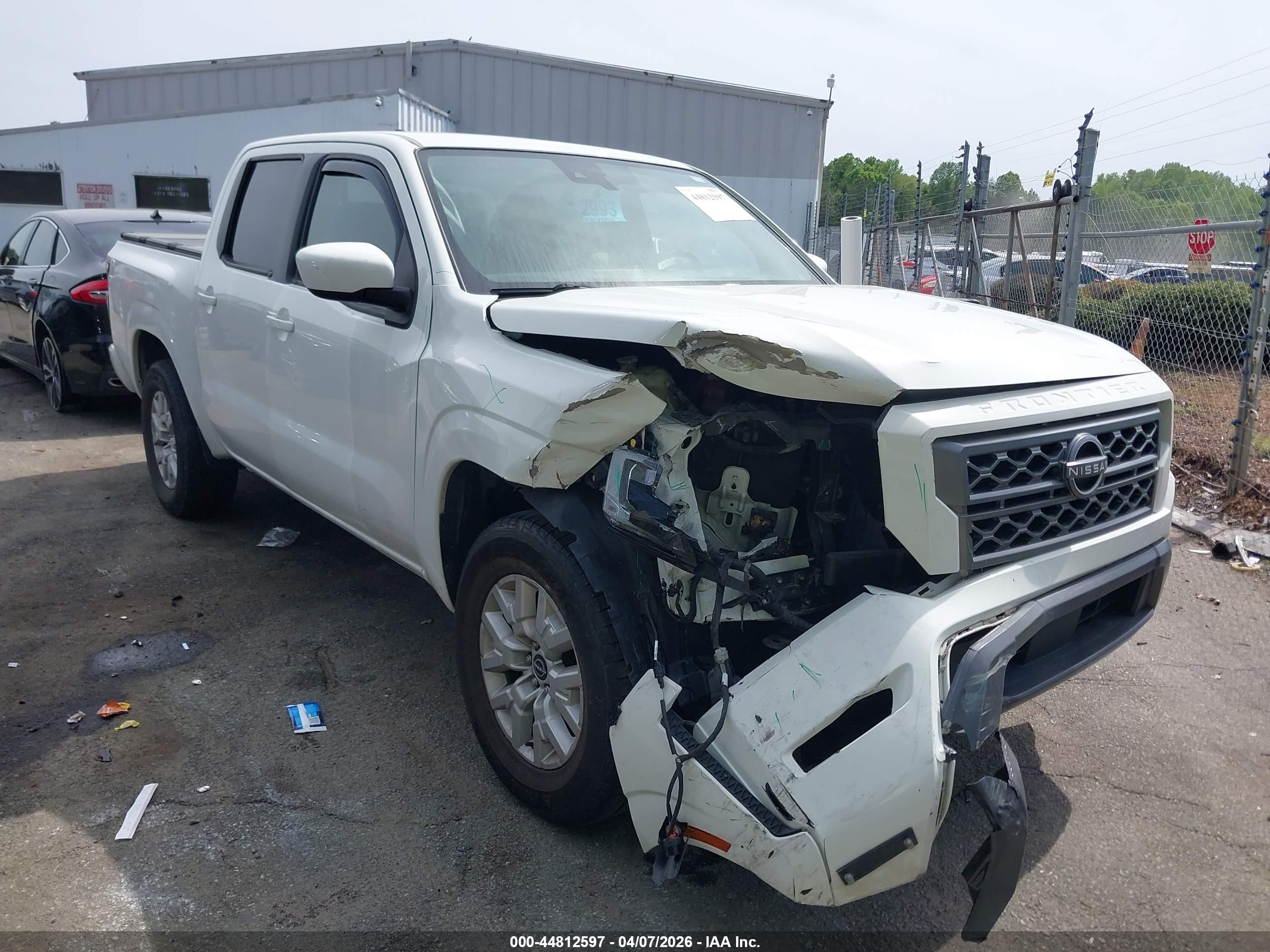 NISSAN FRONTIER image 6