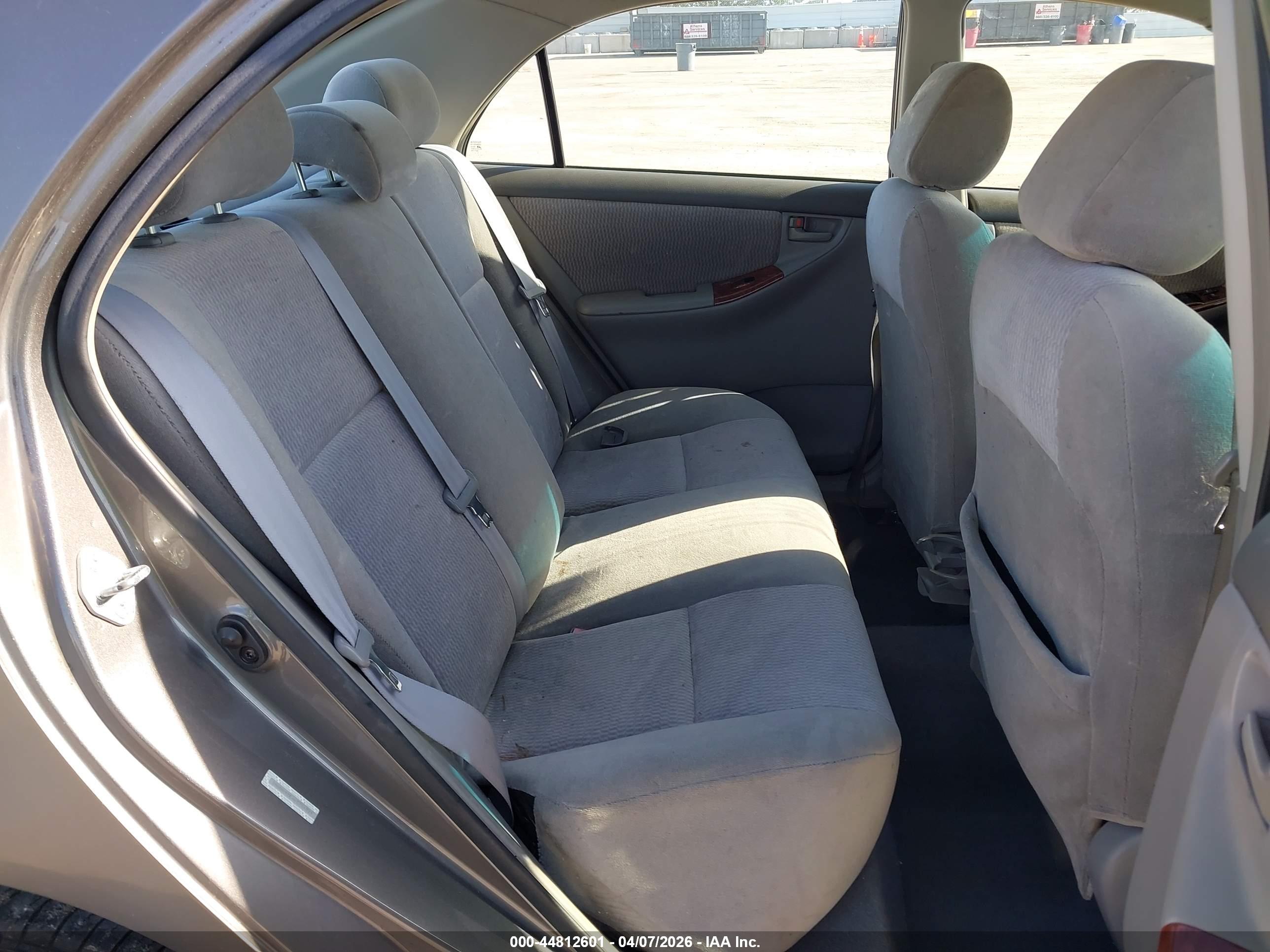 TOYOTA COROLLA image 8