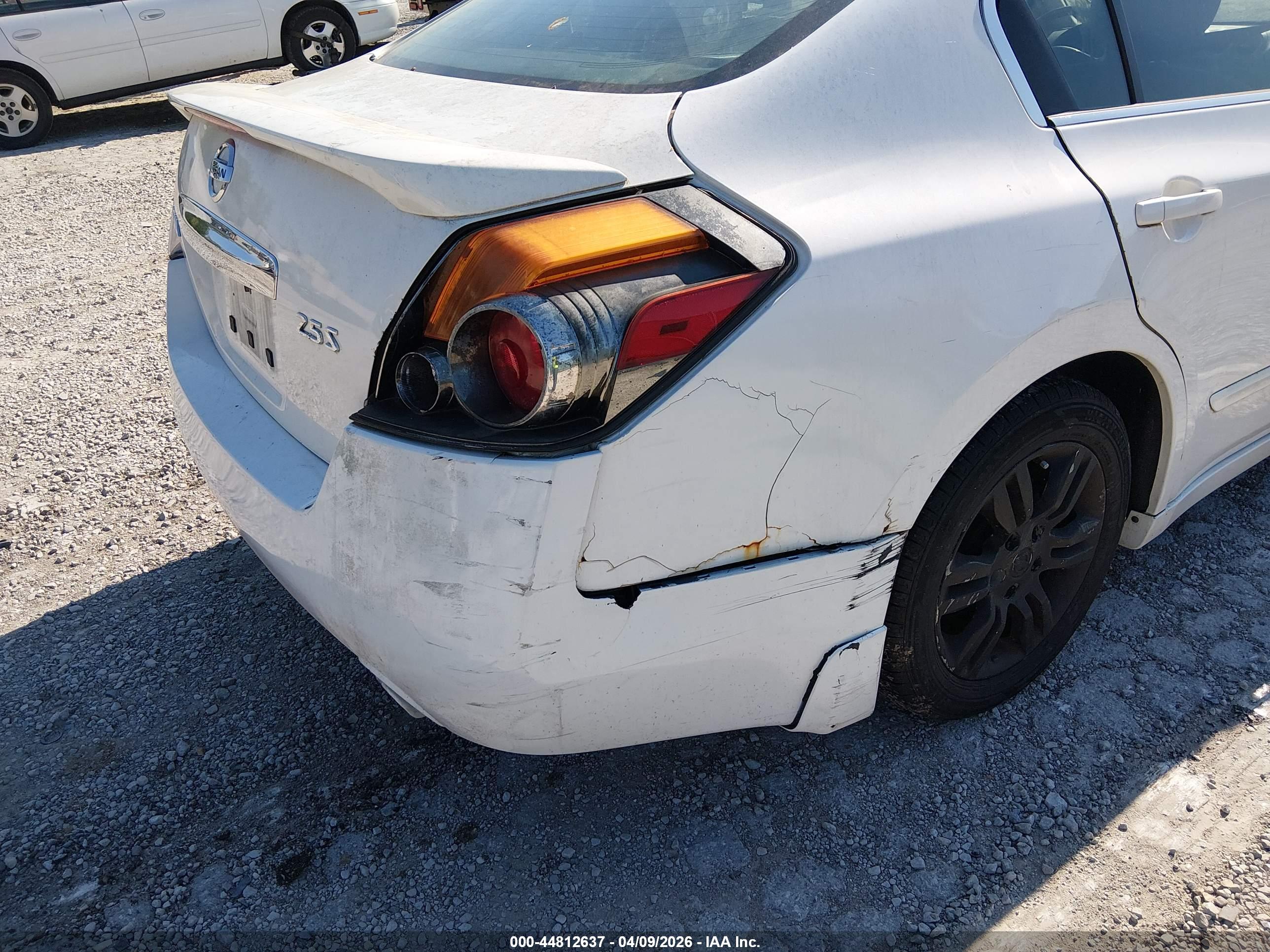 NISSAN ALTIMA image 6