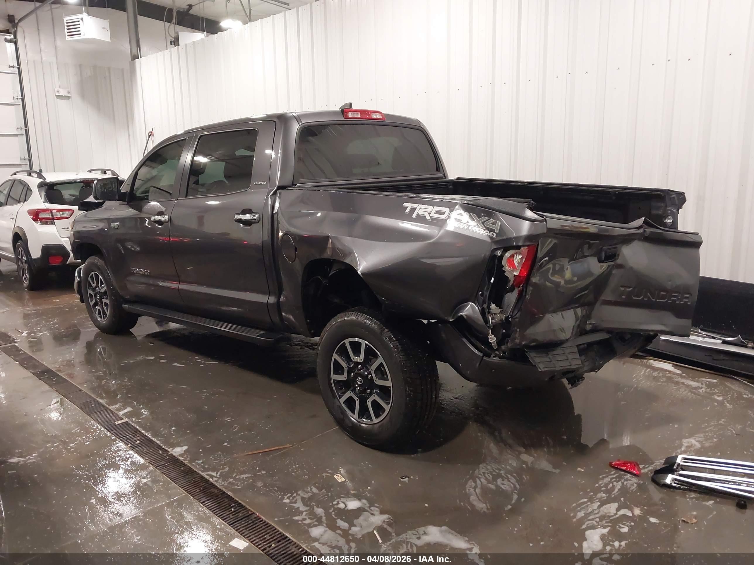 TOYOTA TUNDRA image 3