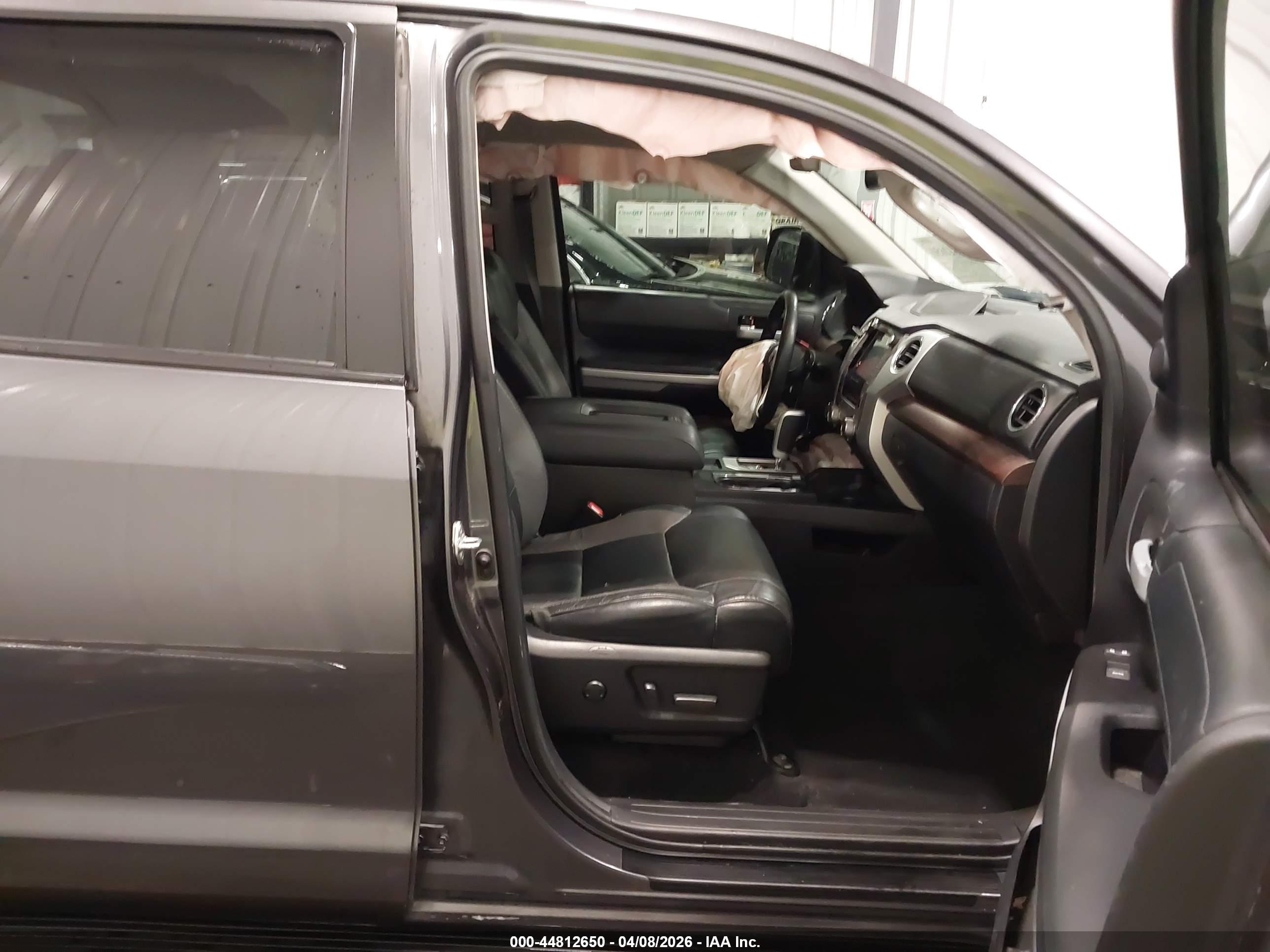 TOYOTA TUNDRA image 5