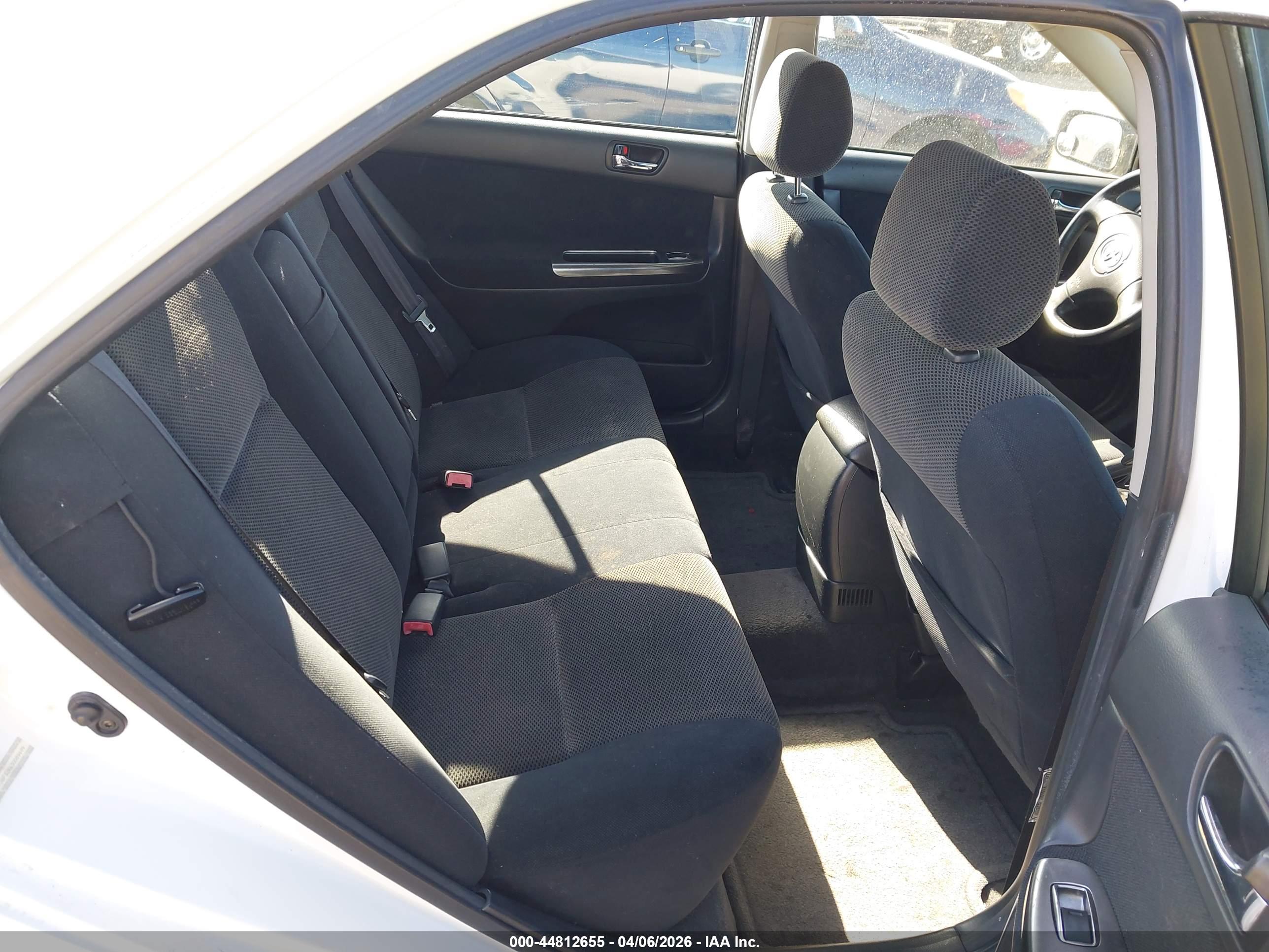 TOYOTA CAMRY image 8