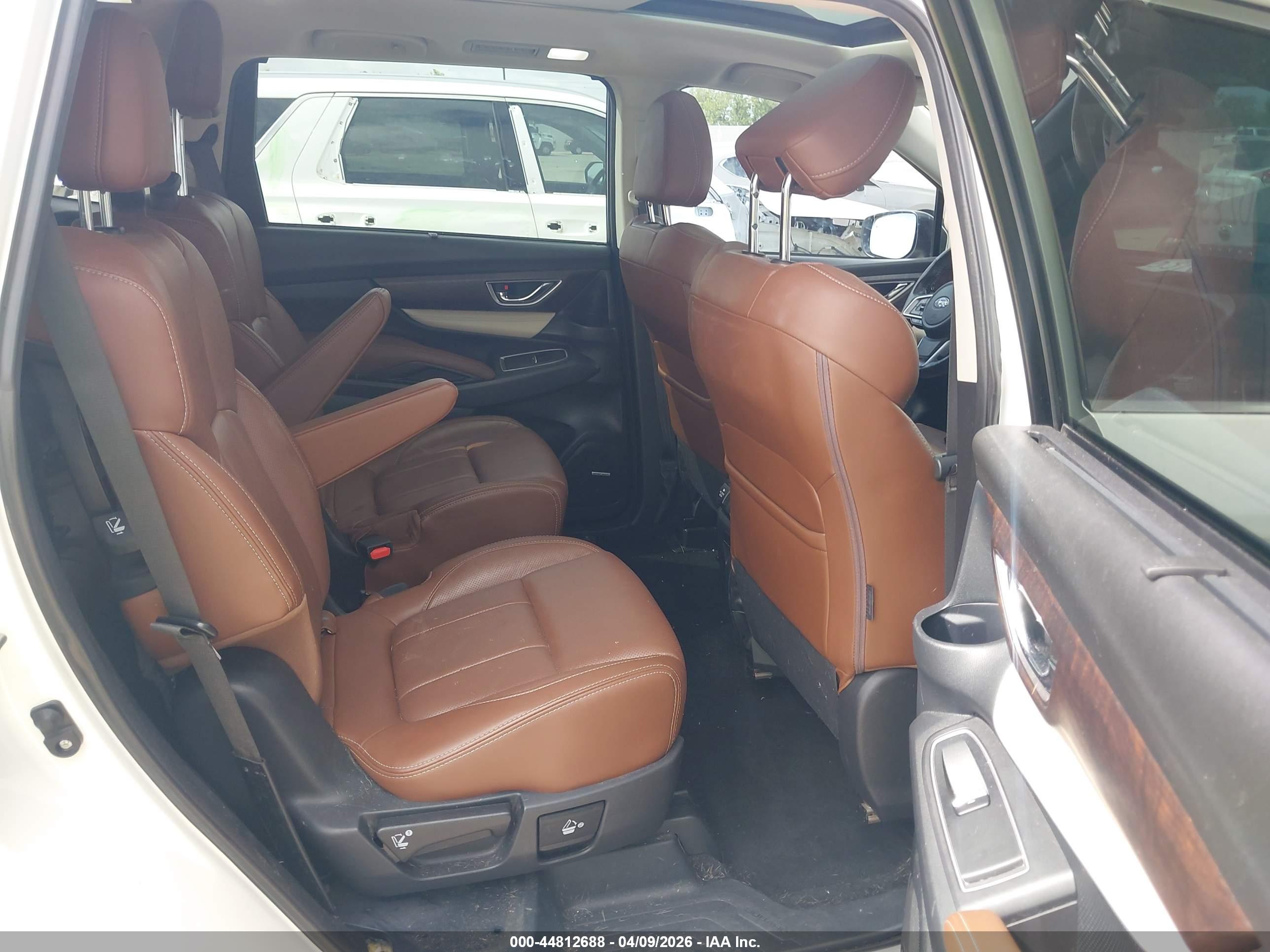 SUBARU ASCENT image 8