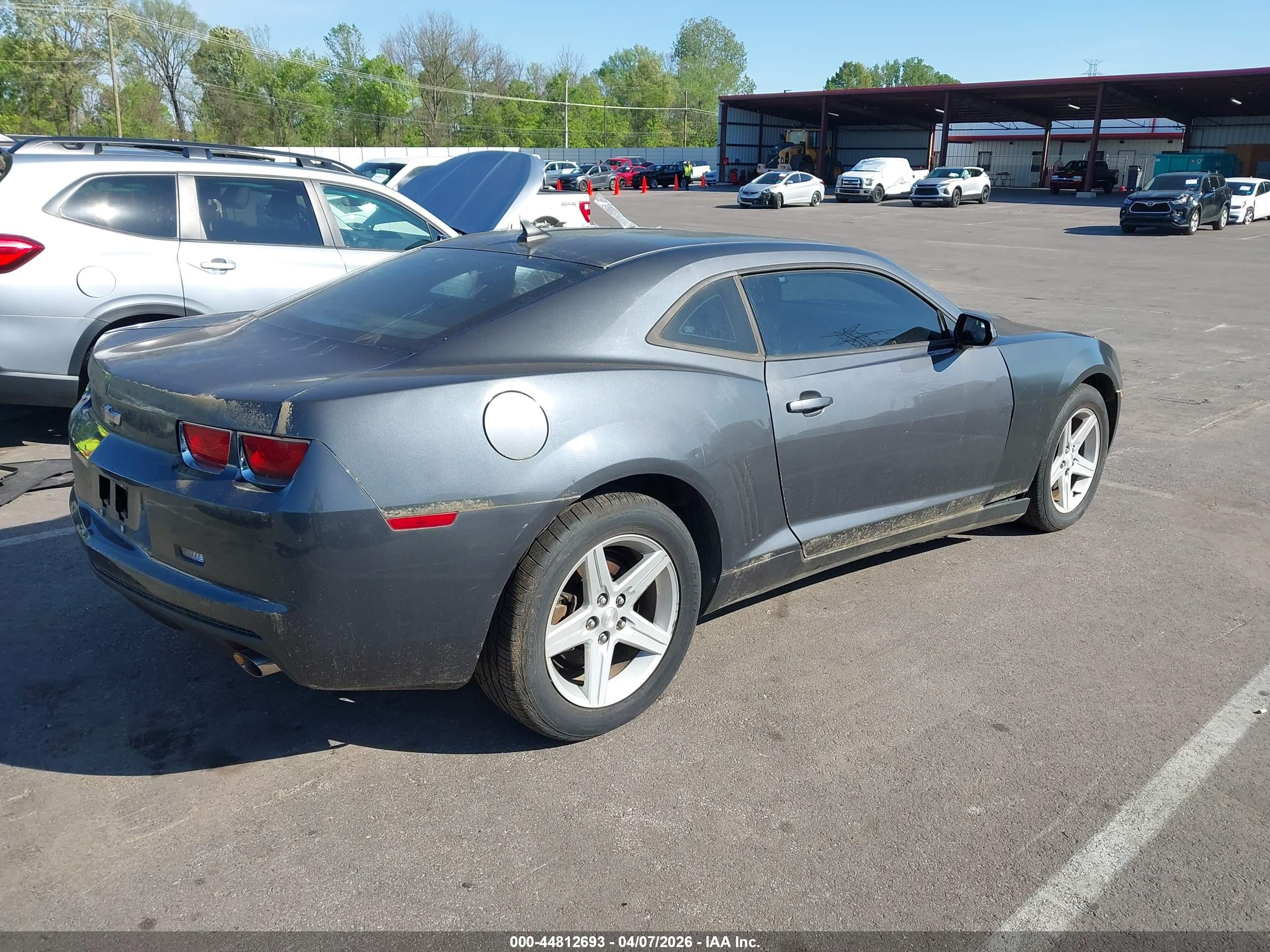 CHEVROLET CAMARO image 4