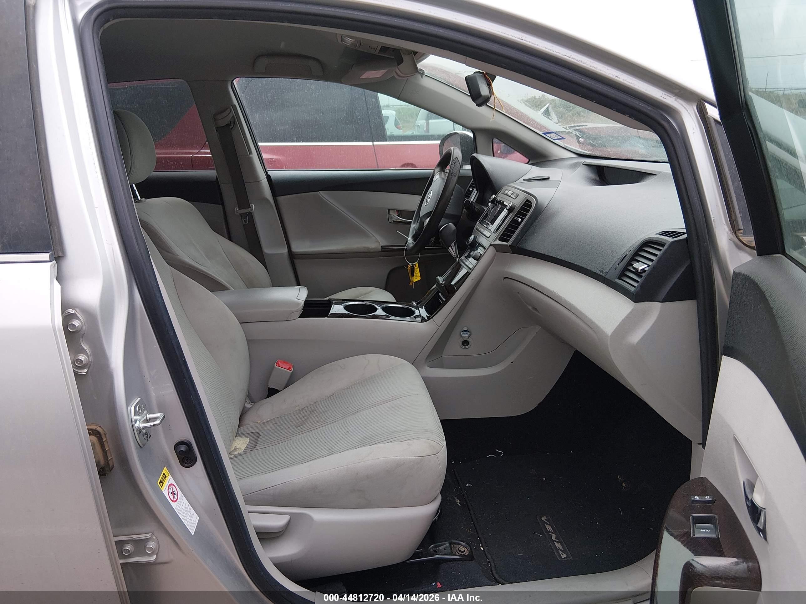TOYOTA VENZA image 5