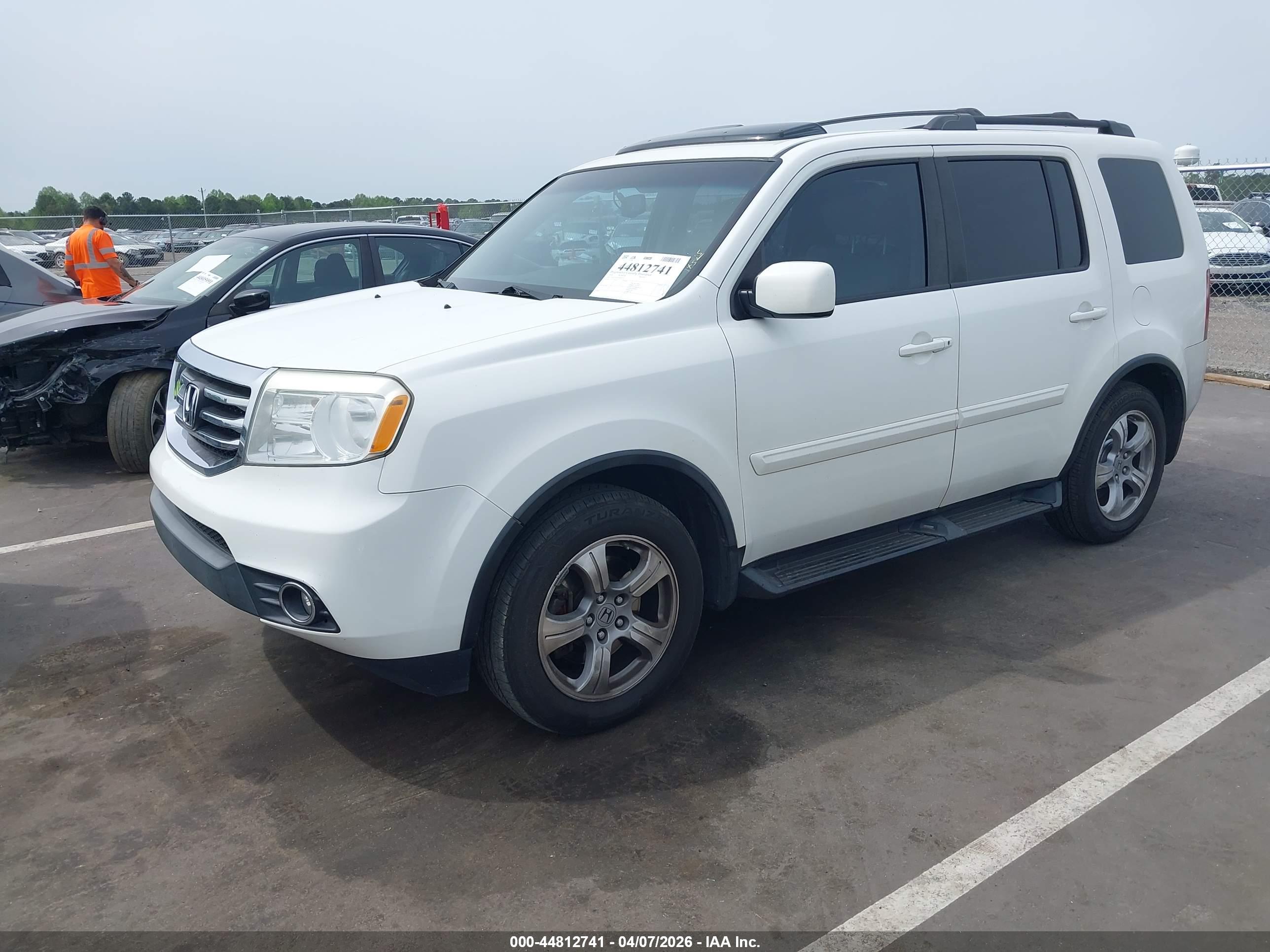 HONDA PILOT image 2