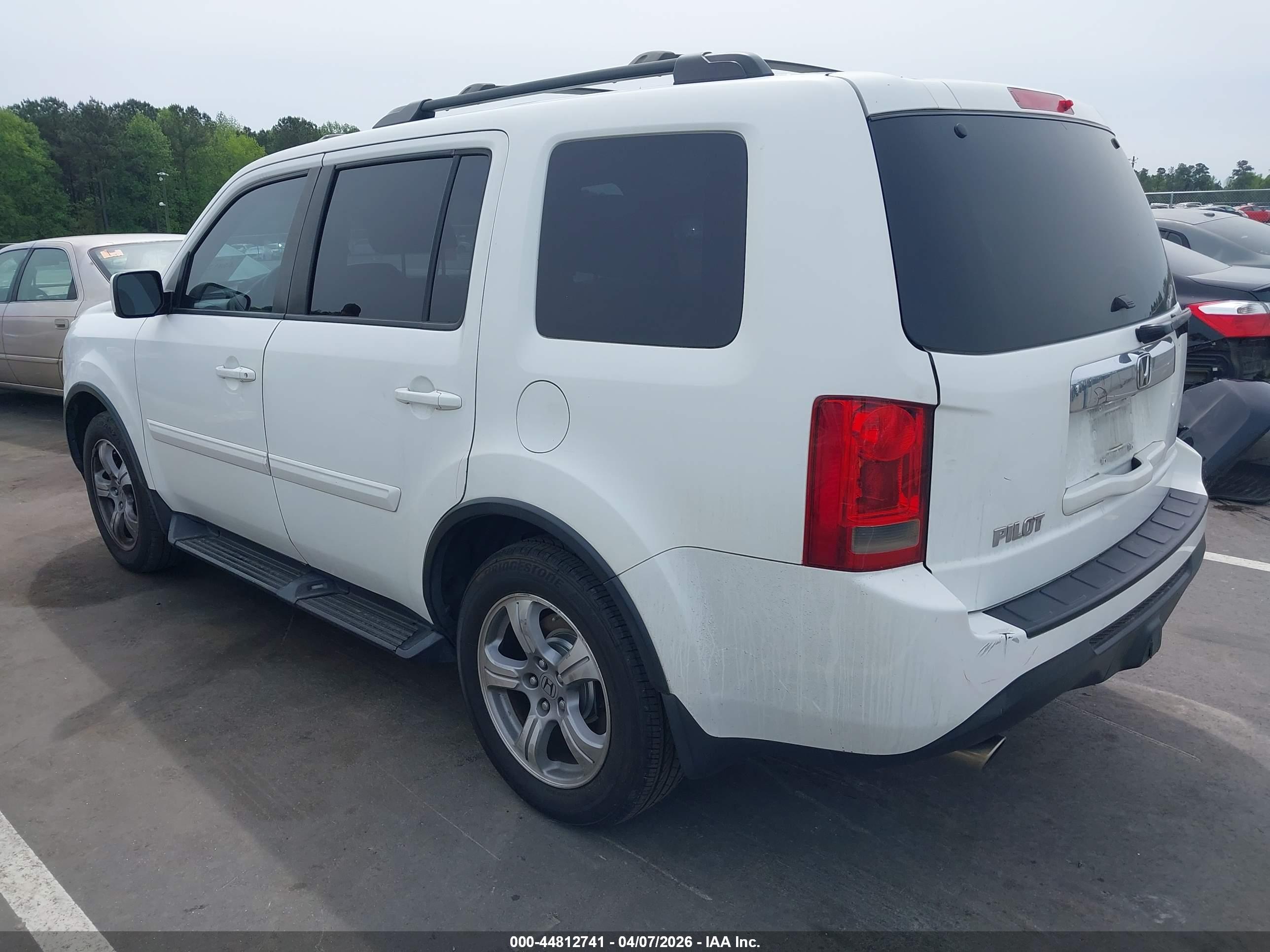 HONDA PILOT image 3