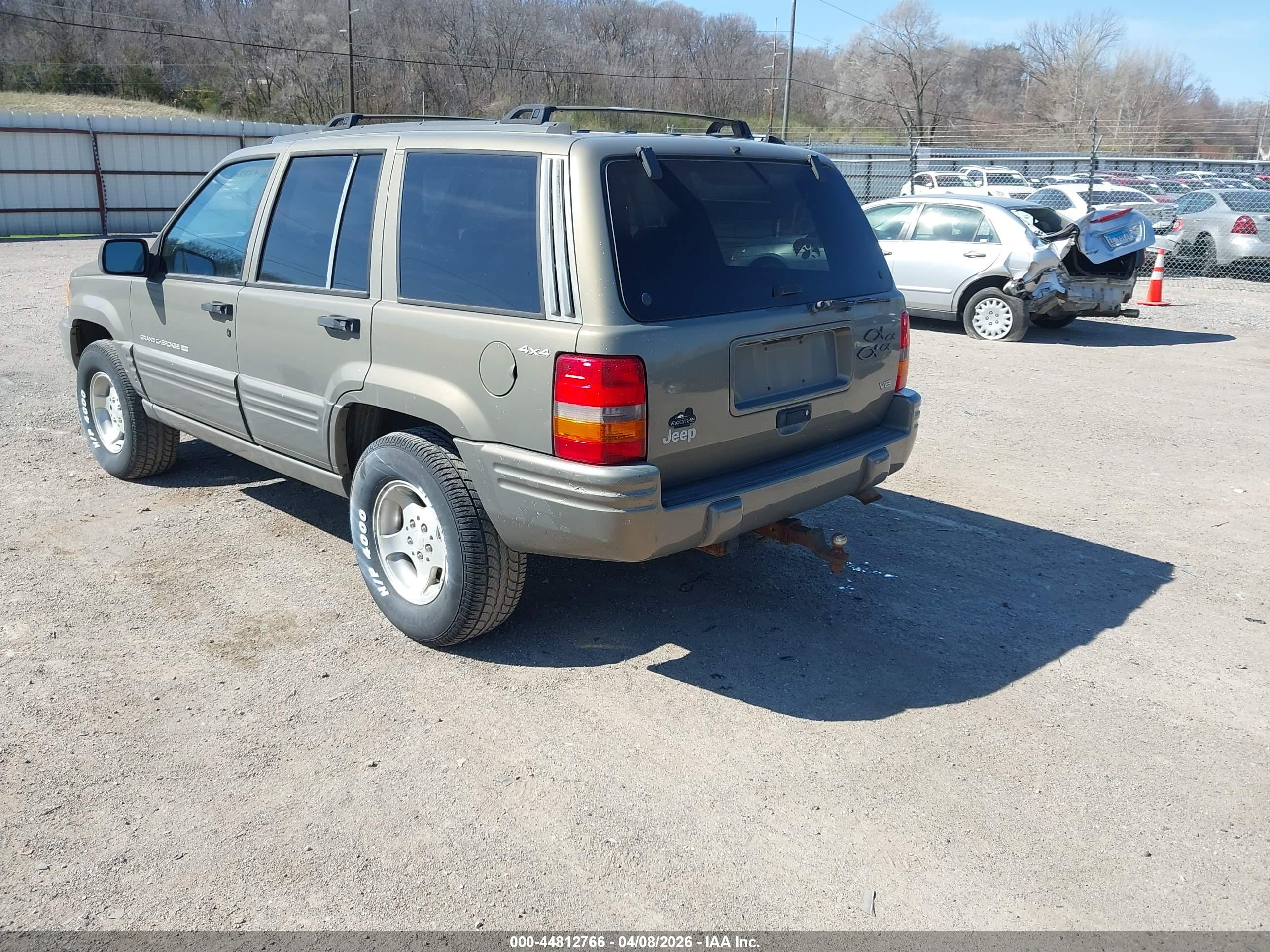 JEEP GRAND image 3