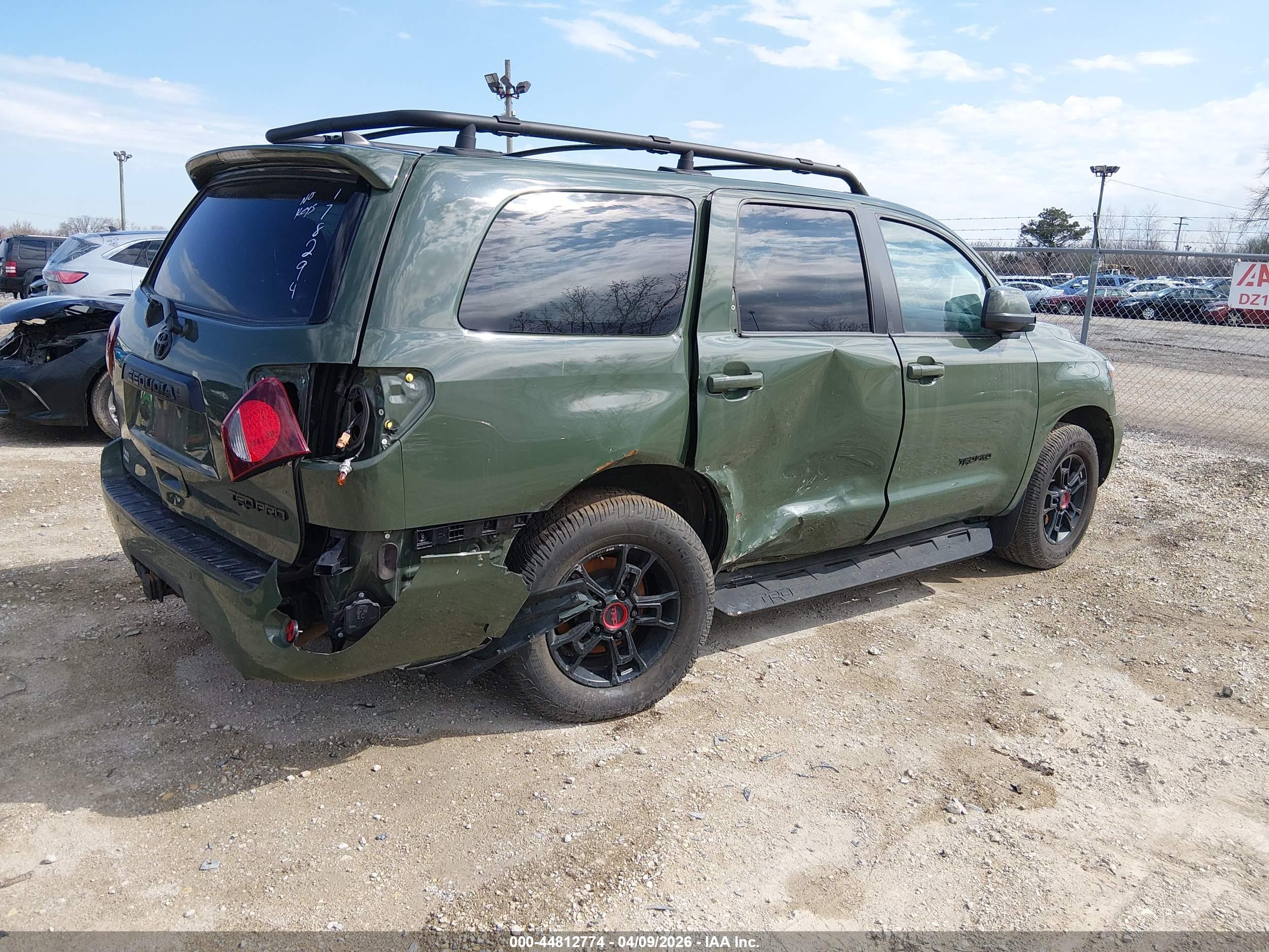 TOYOTA SEQUOIA image 4