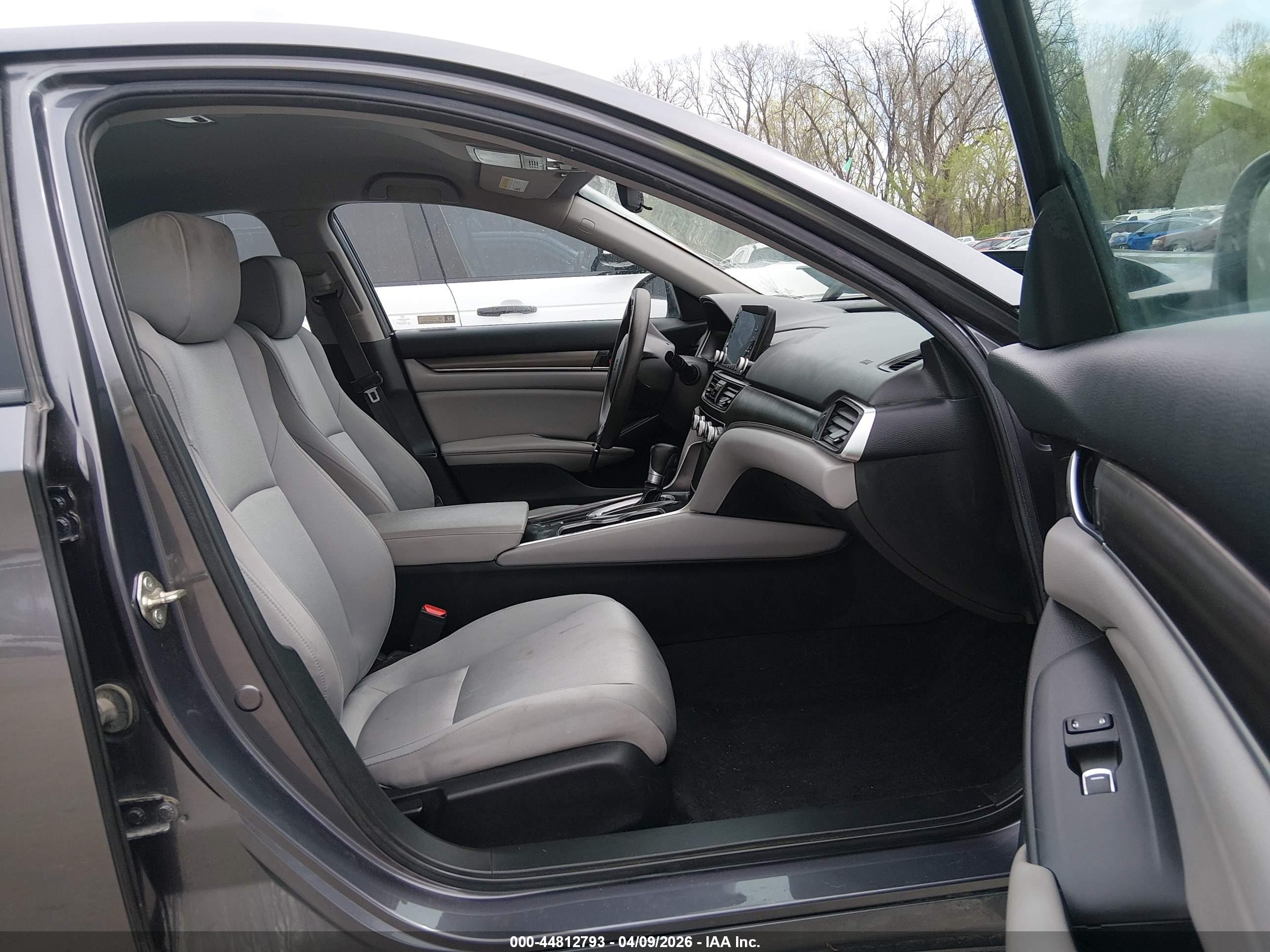 HONDA ACCORD image 5