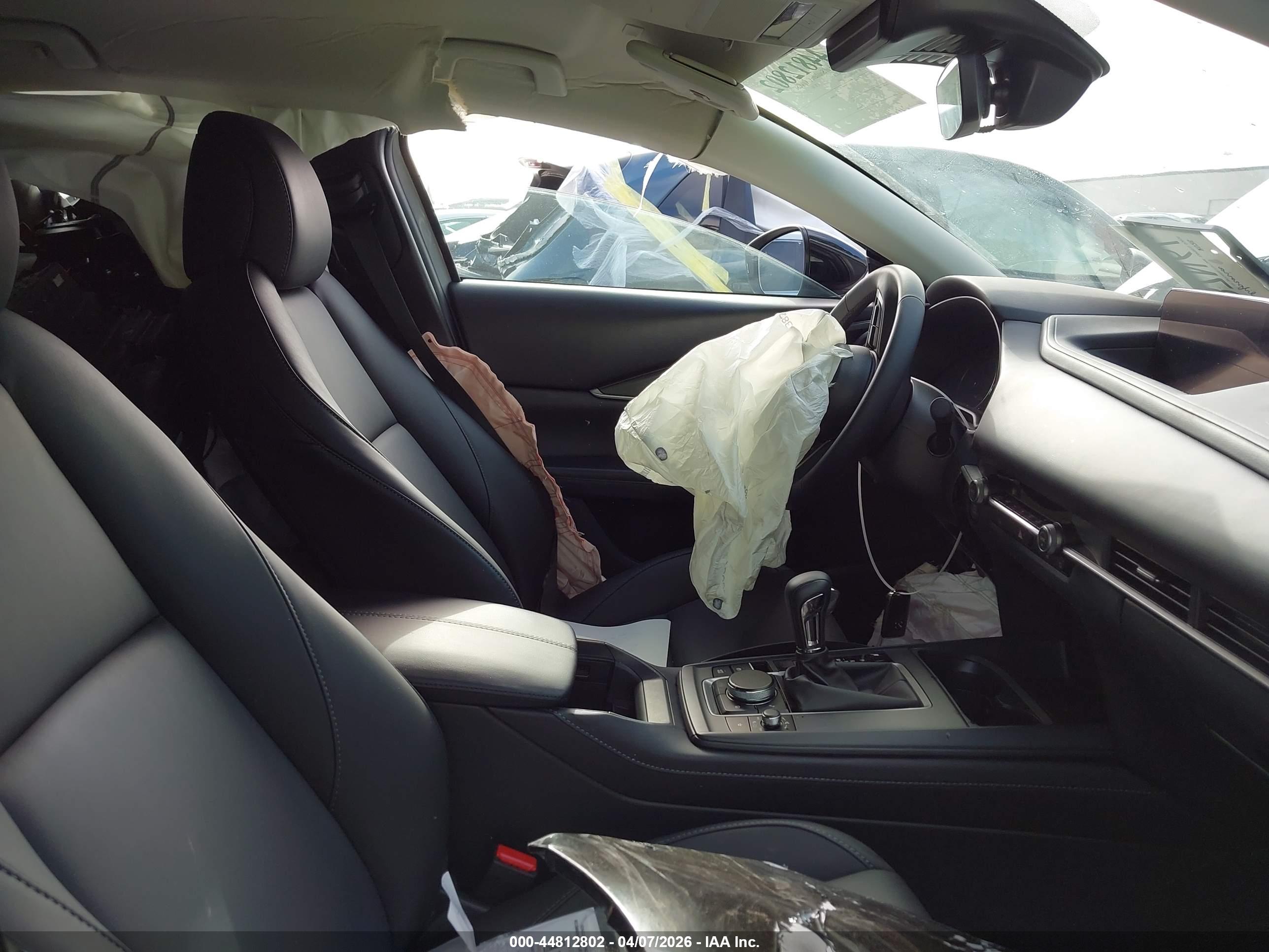 MAZDA CX-30 image 5