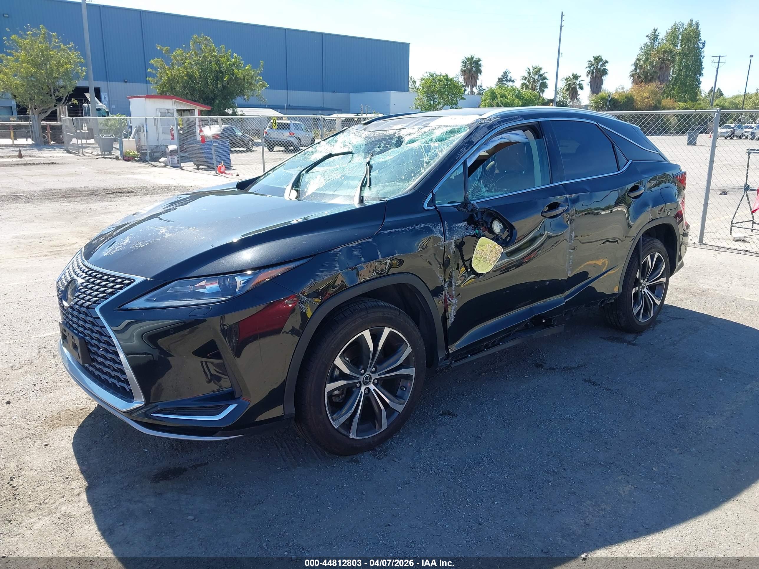 LEXUS RX image 2