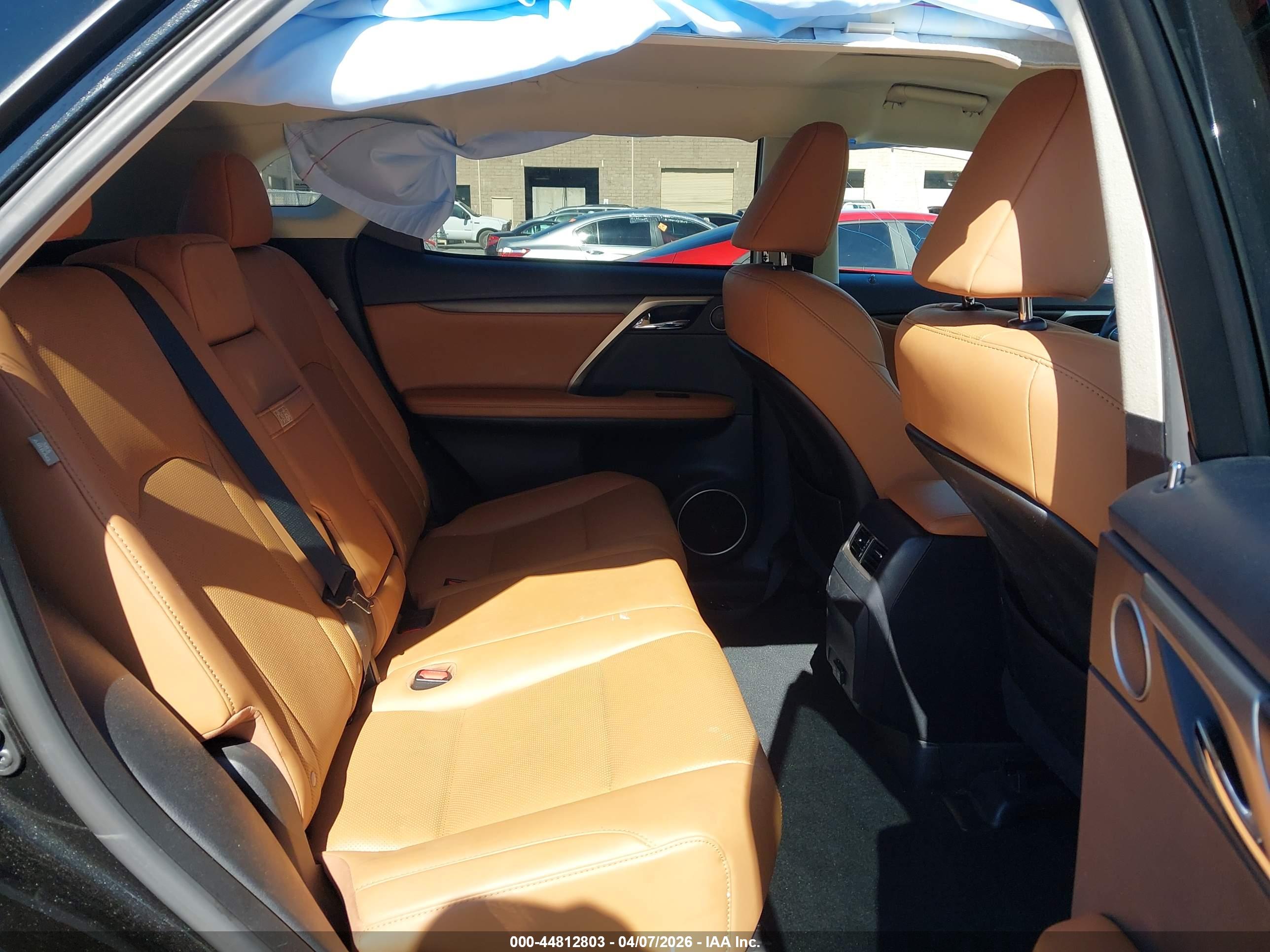 LEXUS RX image 8
