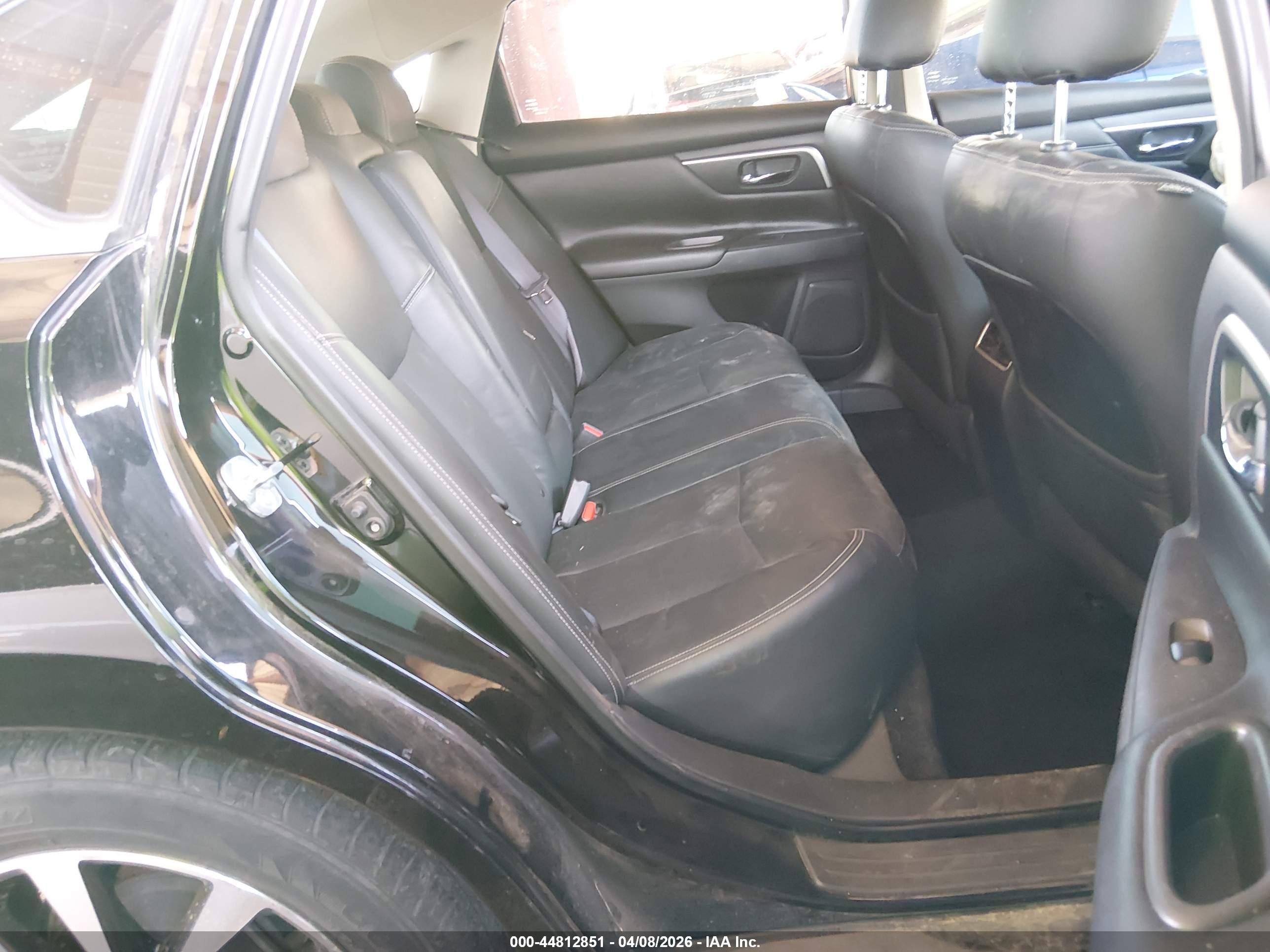 NISSAN ALTIMA image 8