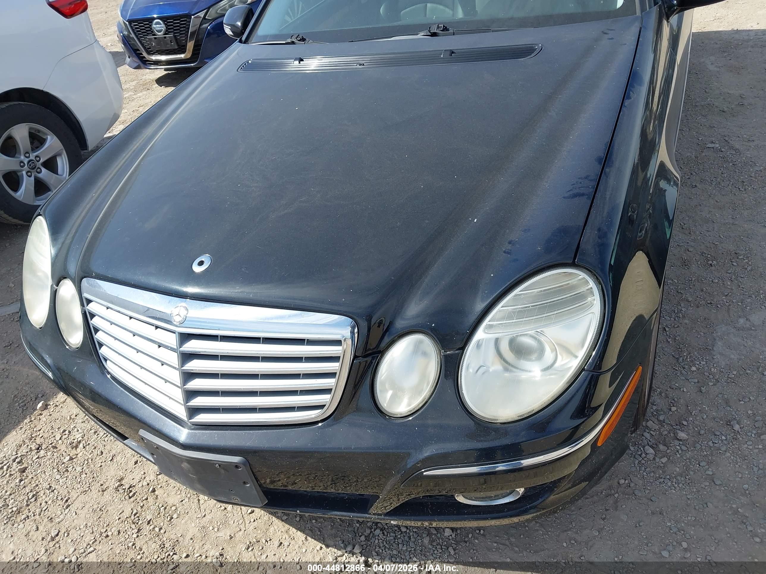MERCEDES-BENZ E image 6