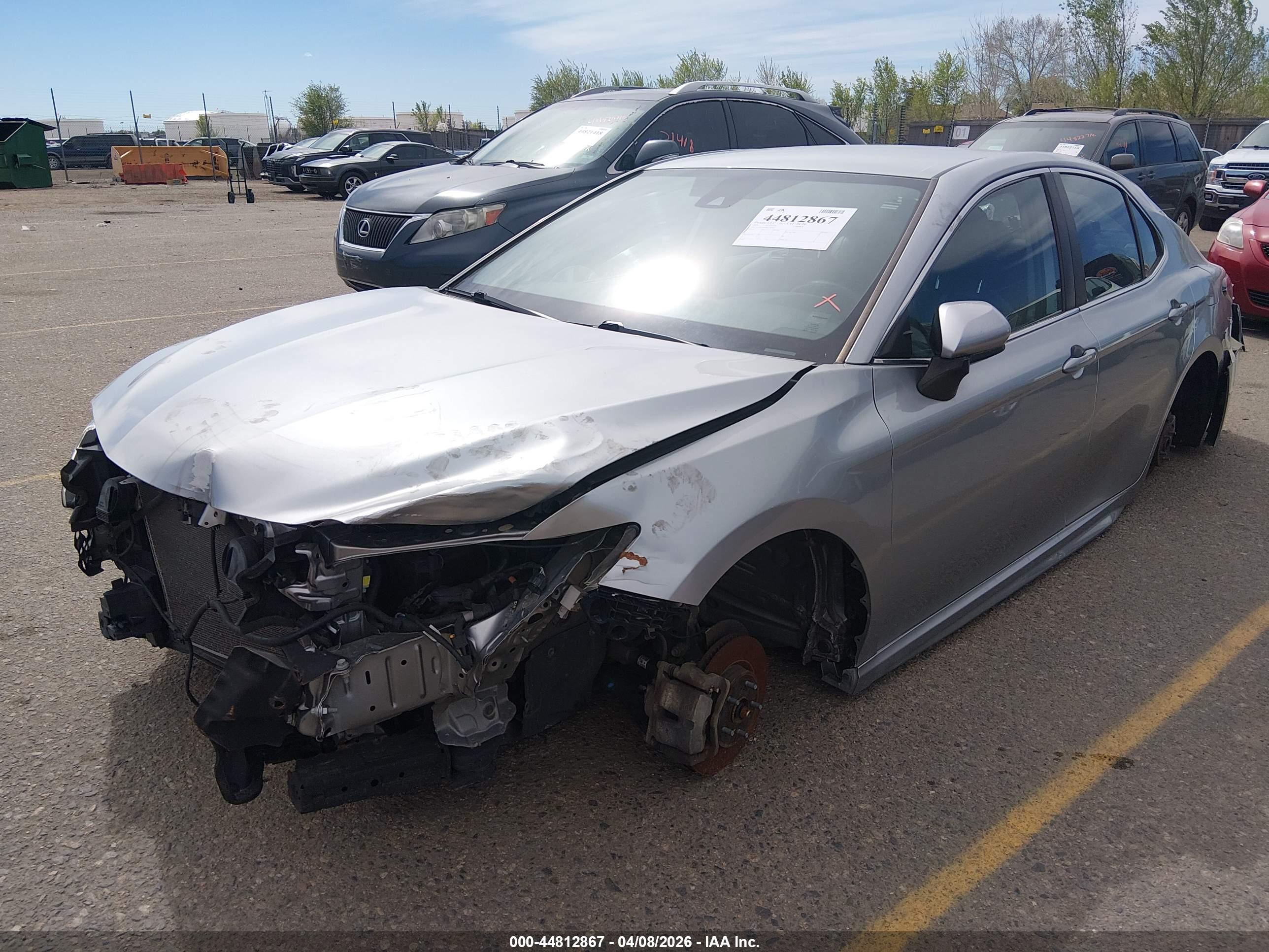 TOYOTA CAMRY image 2
