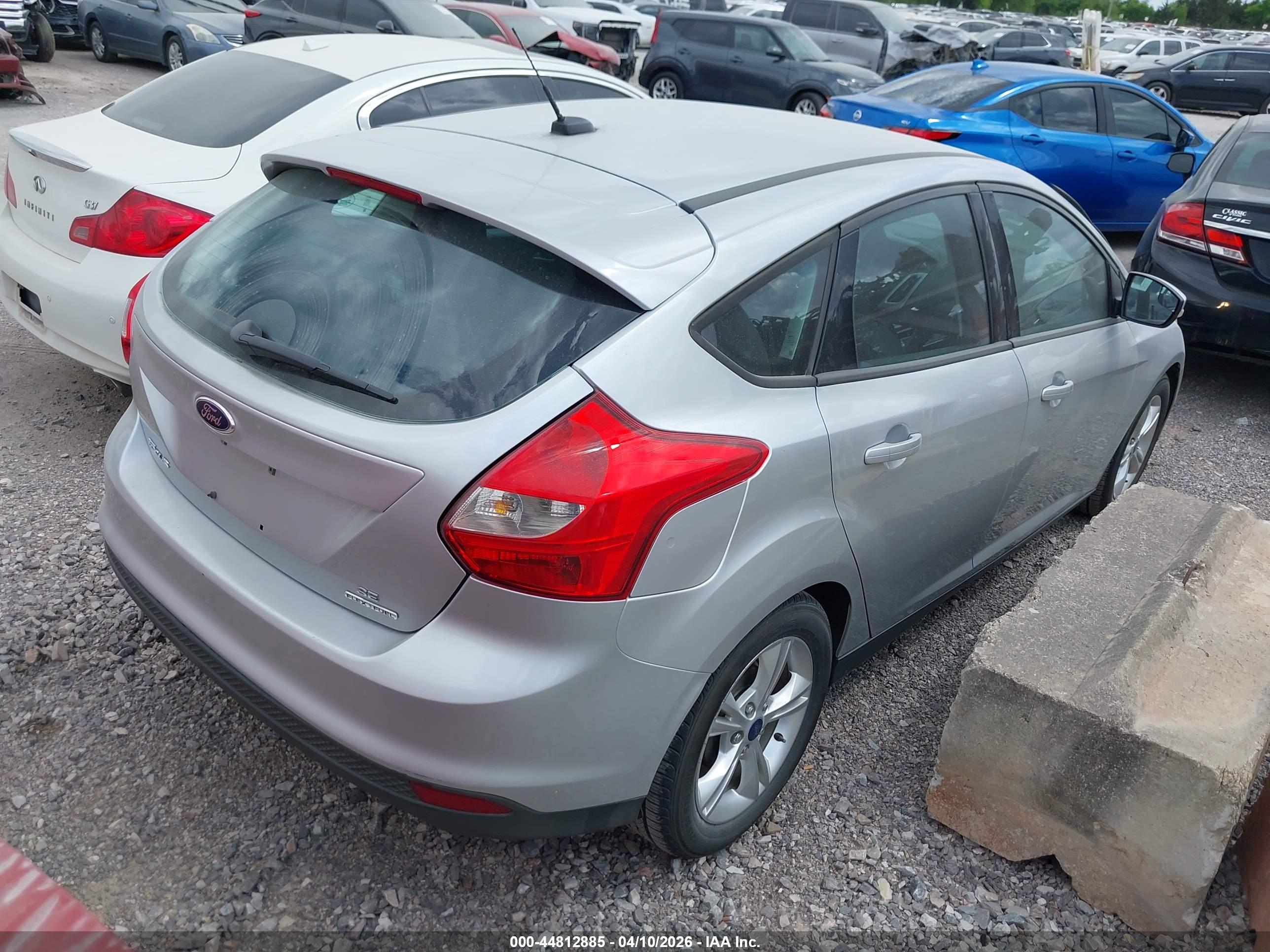FORD FOCUS image 4