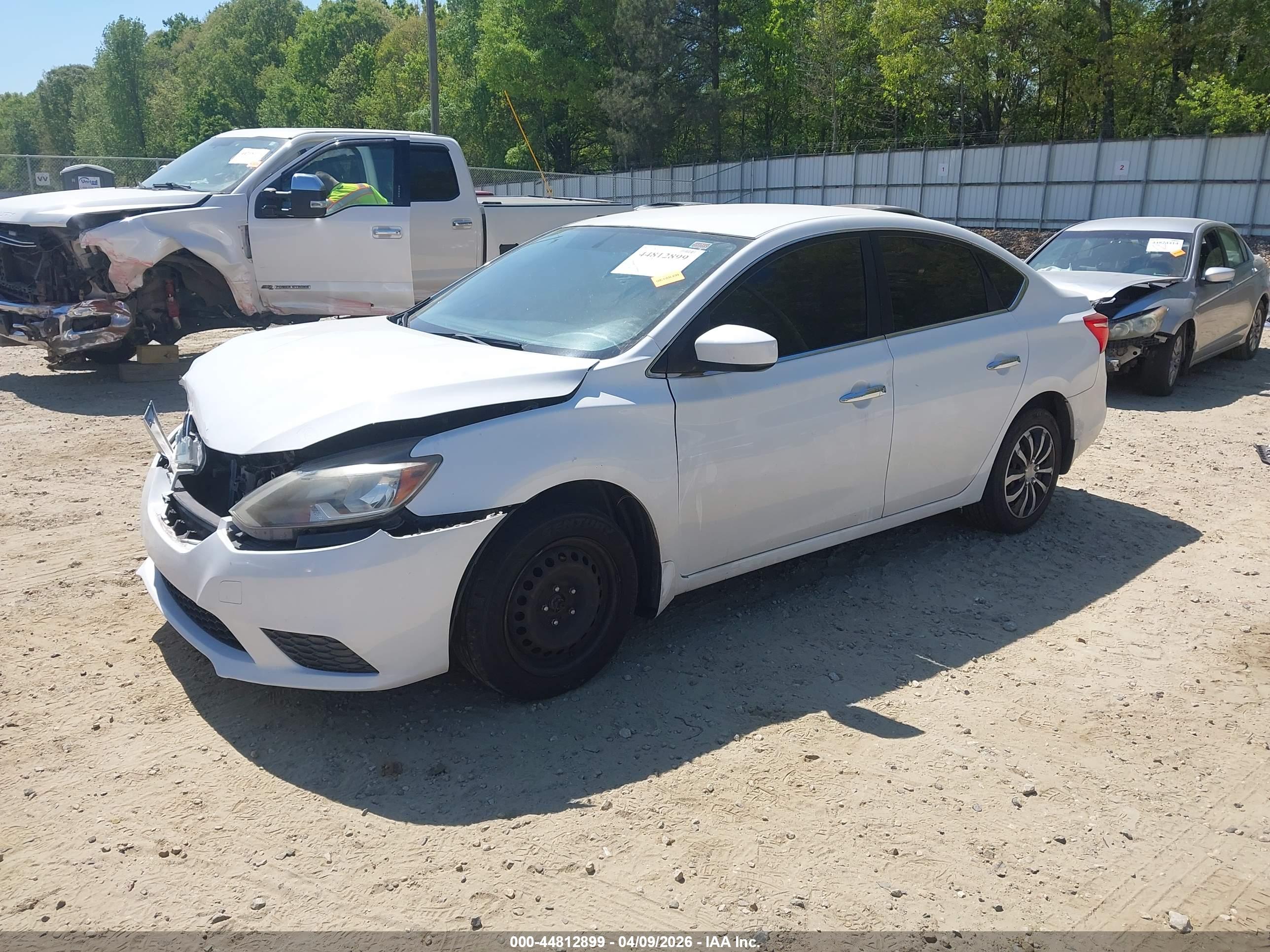 NISSAN SENTRA image 2