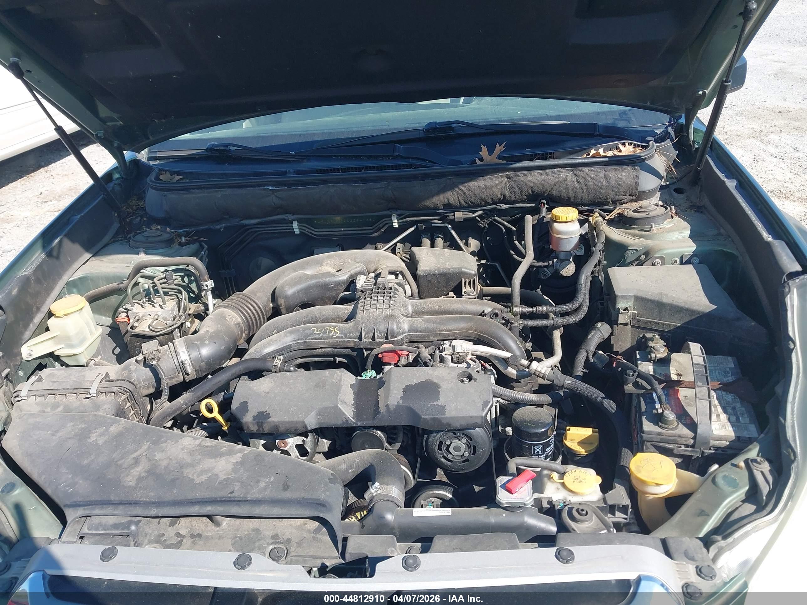 SUBARU OUTBACK image 10