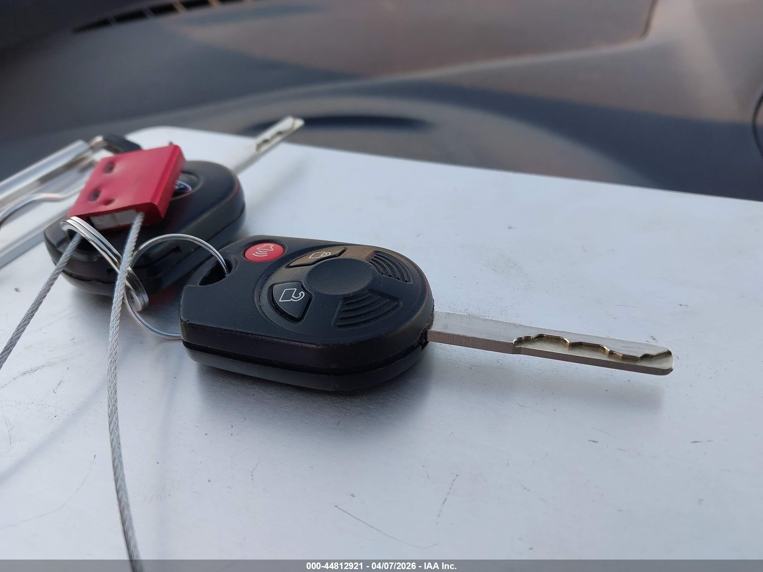 FORD ESCAPE image 11