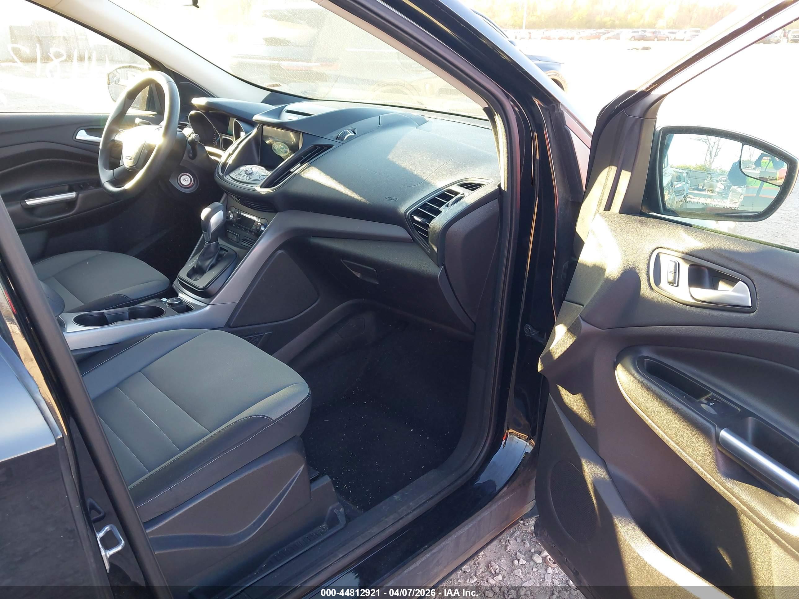 FORD ESCAPE image 5