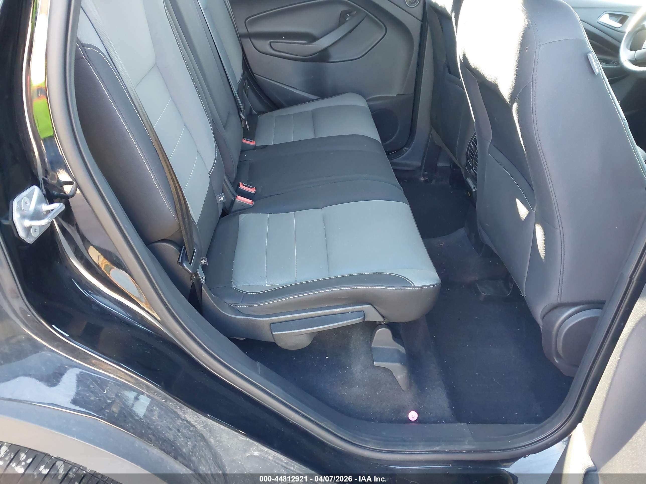 FORD ESCAPE image 8