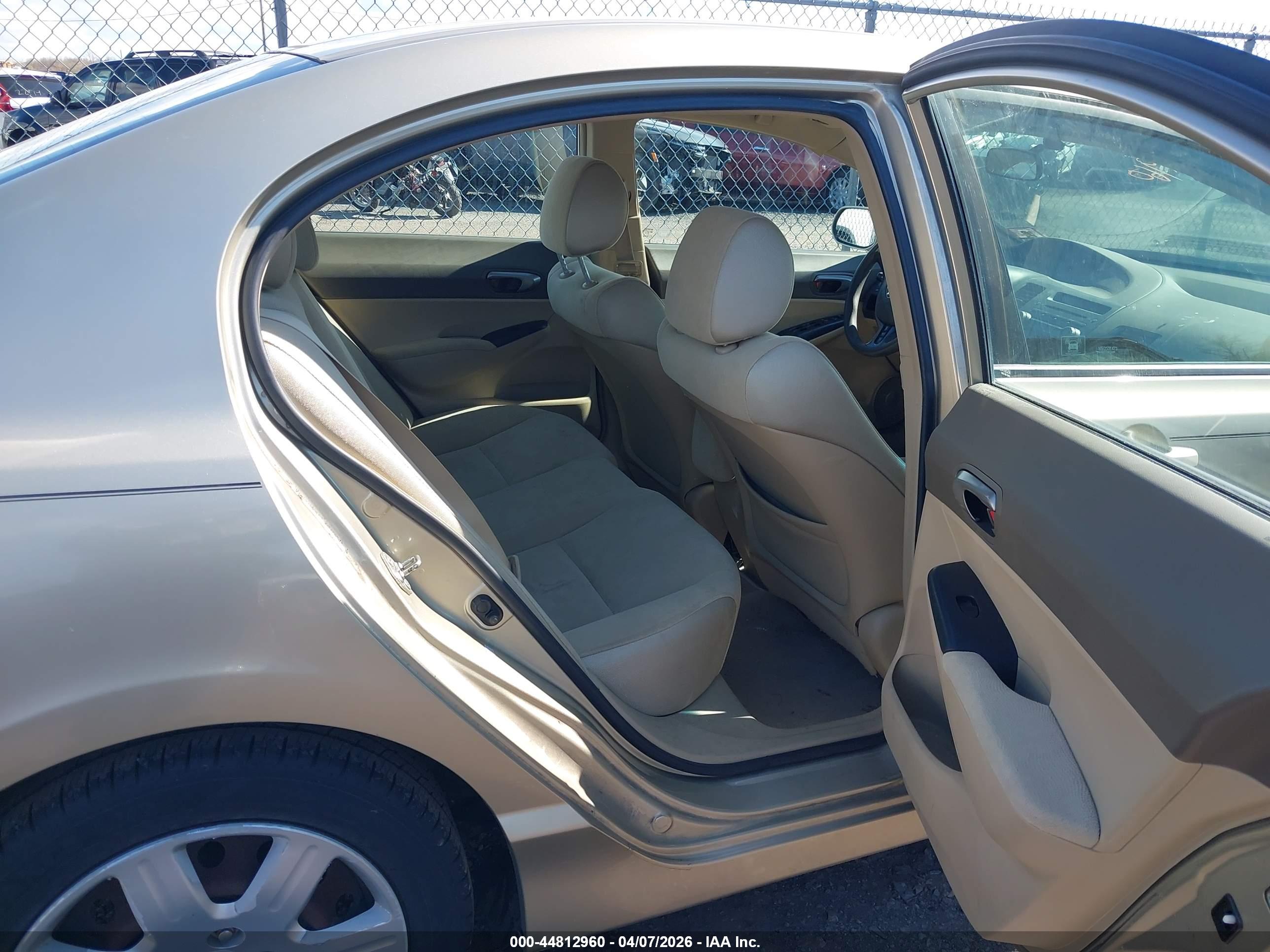 HONDA CIVIC image 8