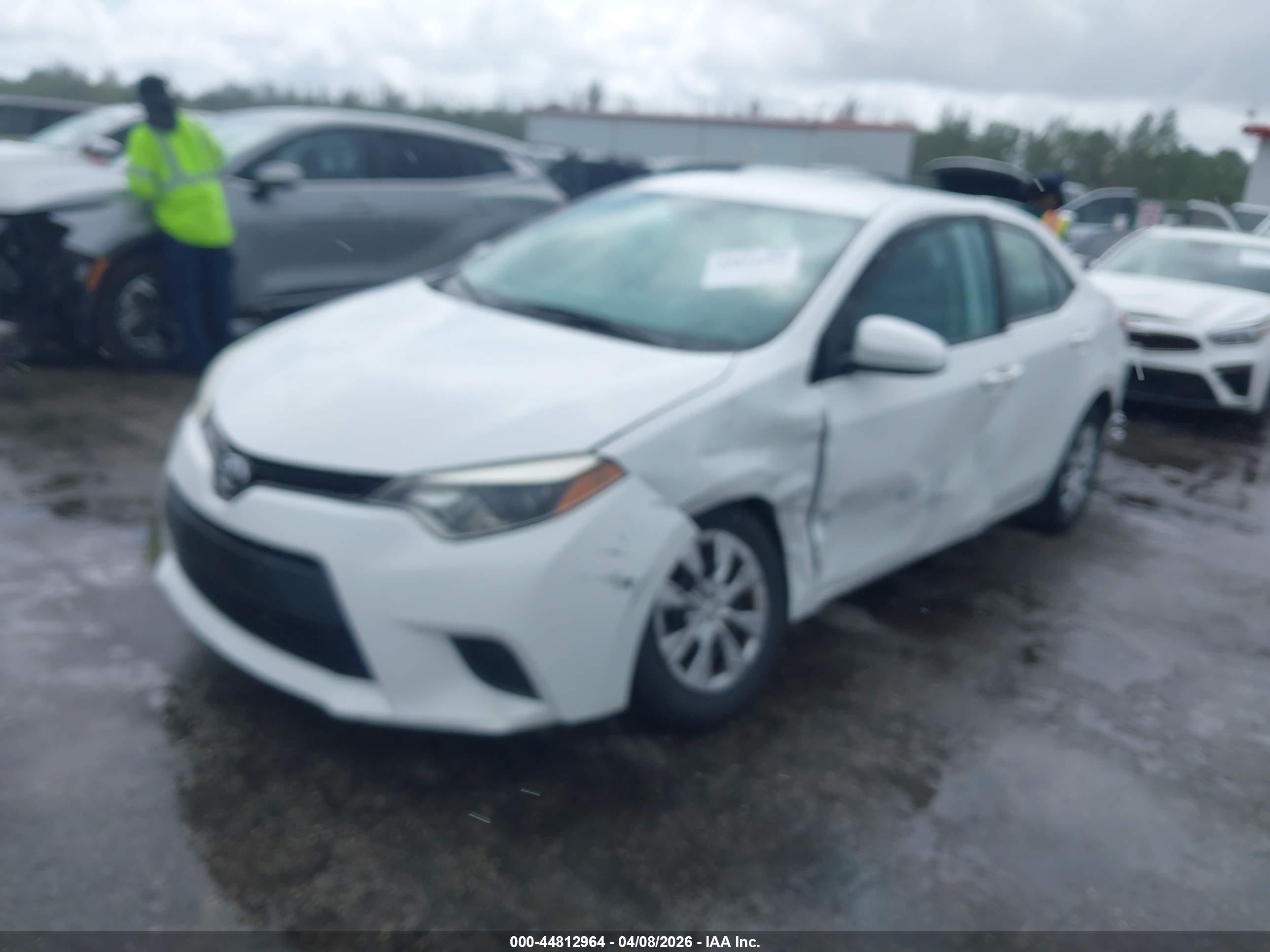 TOYOTA COROLLA image 2