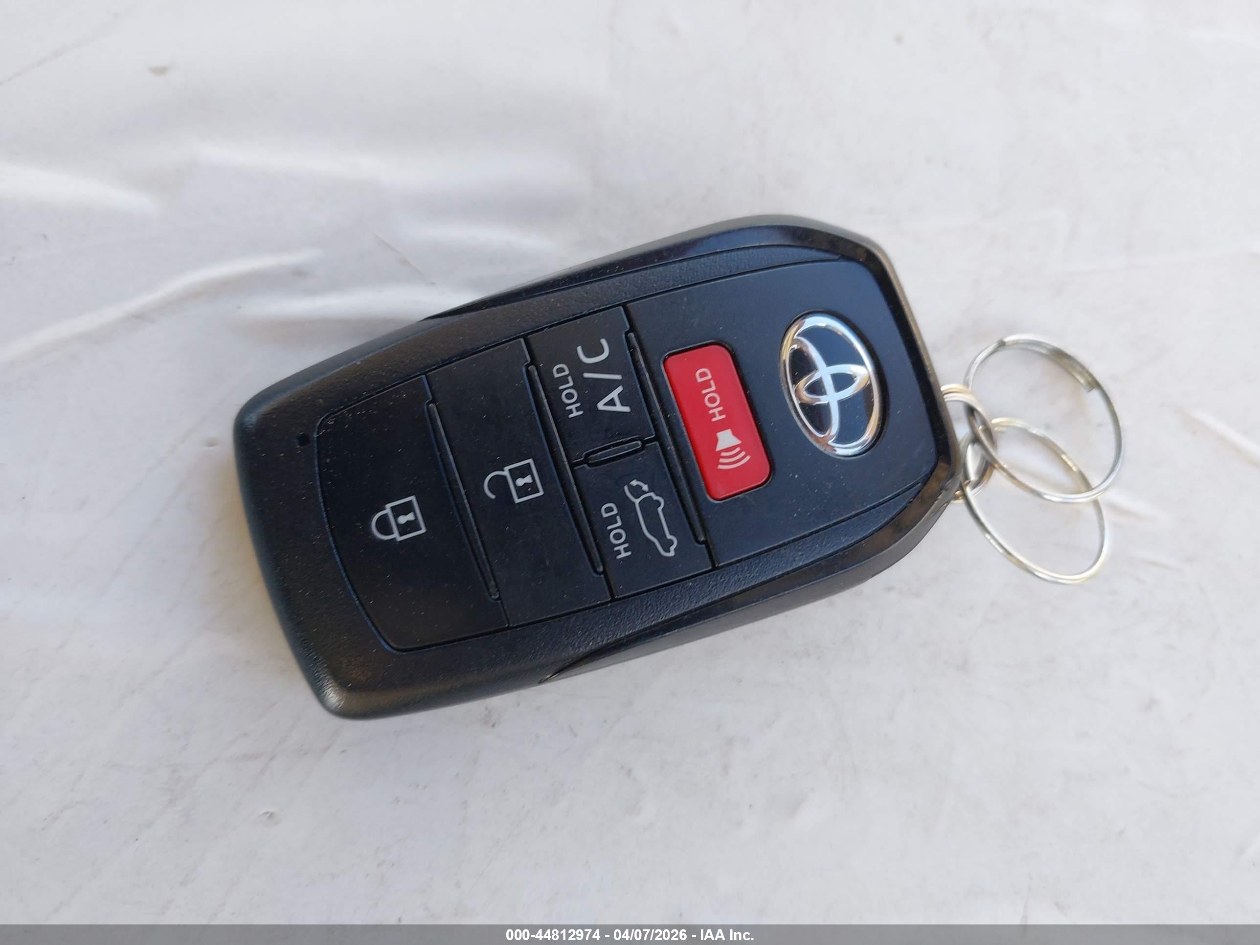 TOYOTA BZ4X image 11