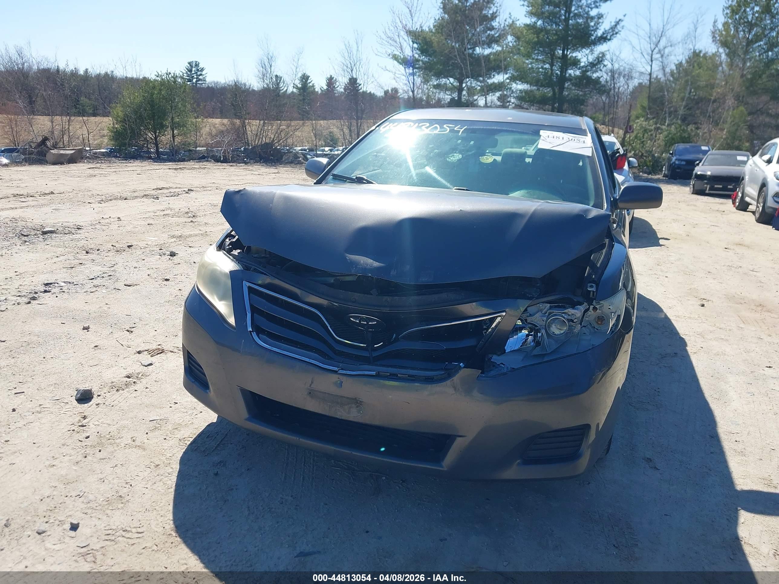 TOYOTA CAMRY image 6