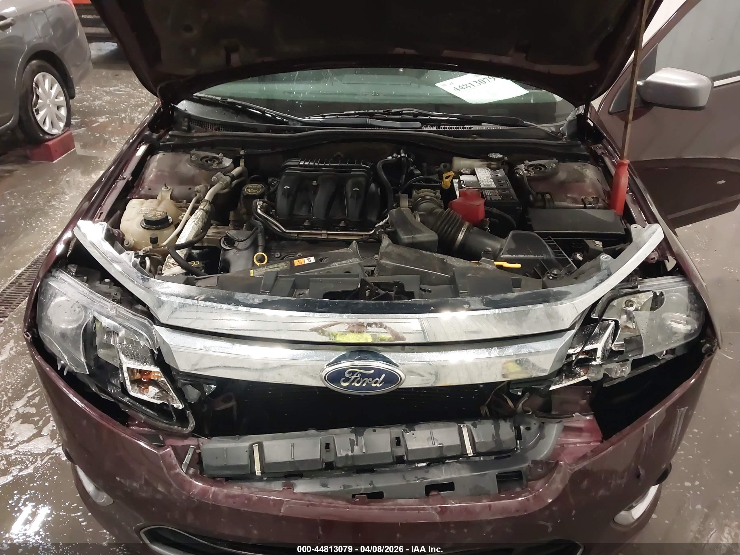 FORD FUSION image 10