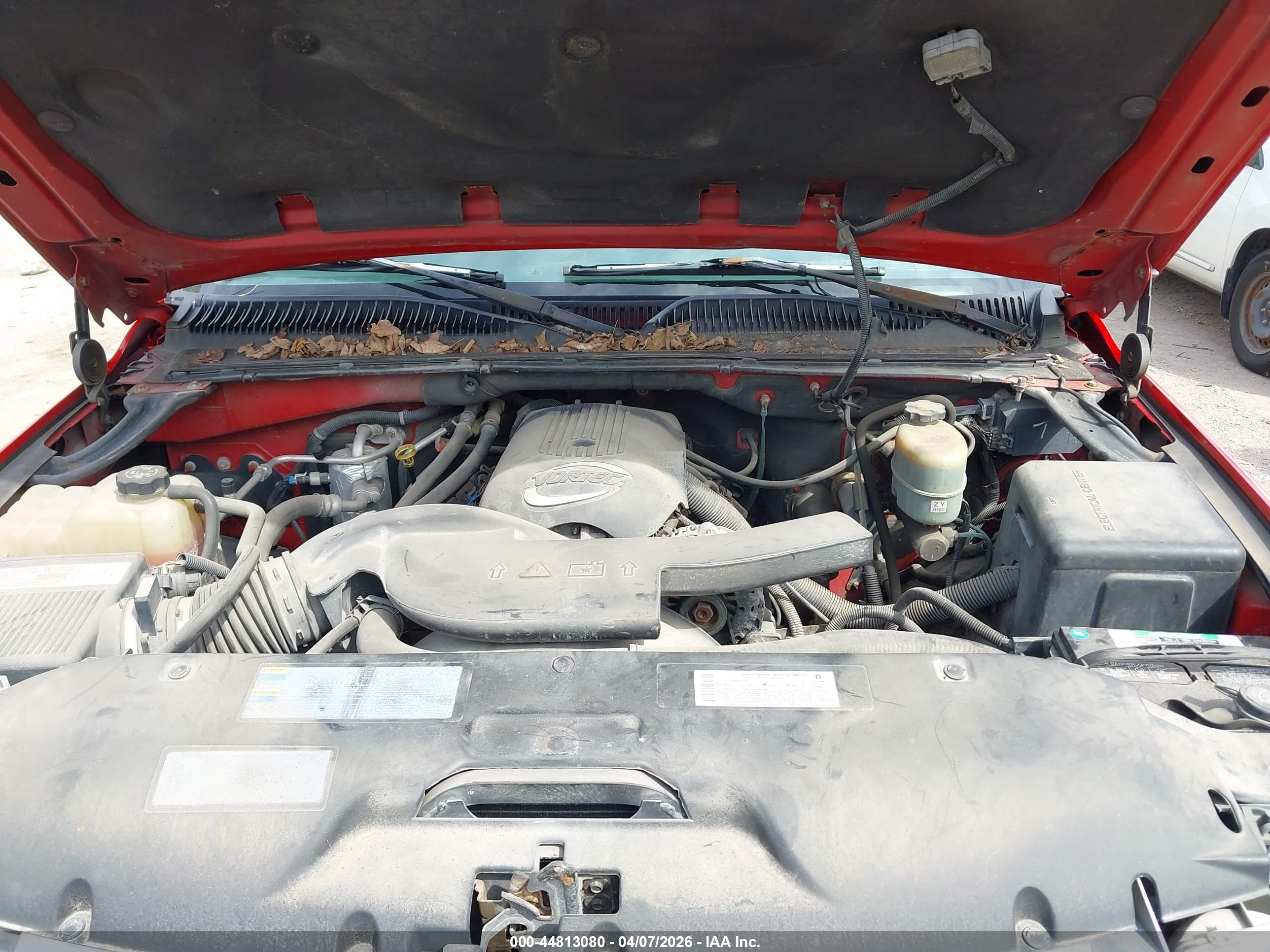 CHEVROLET SUBURBAN image 10