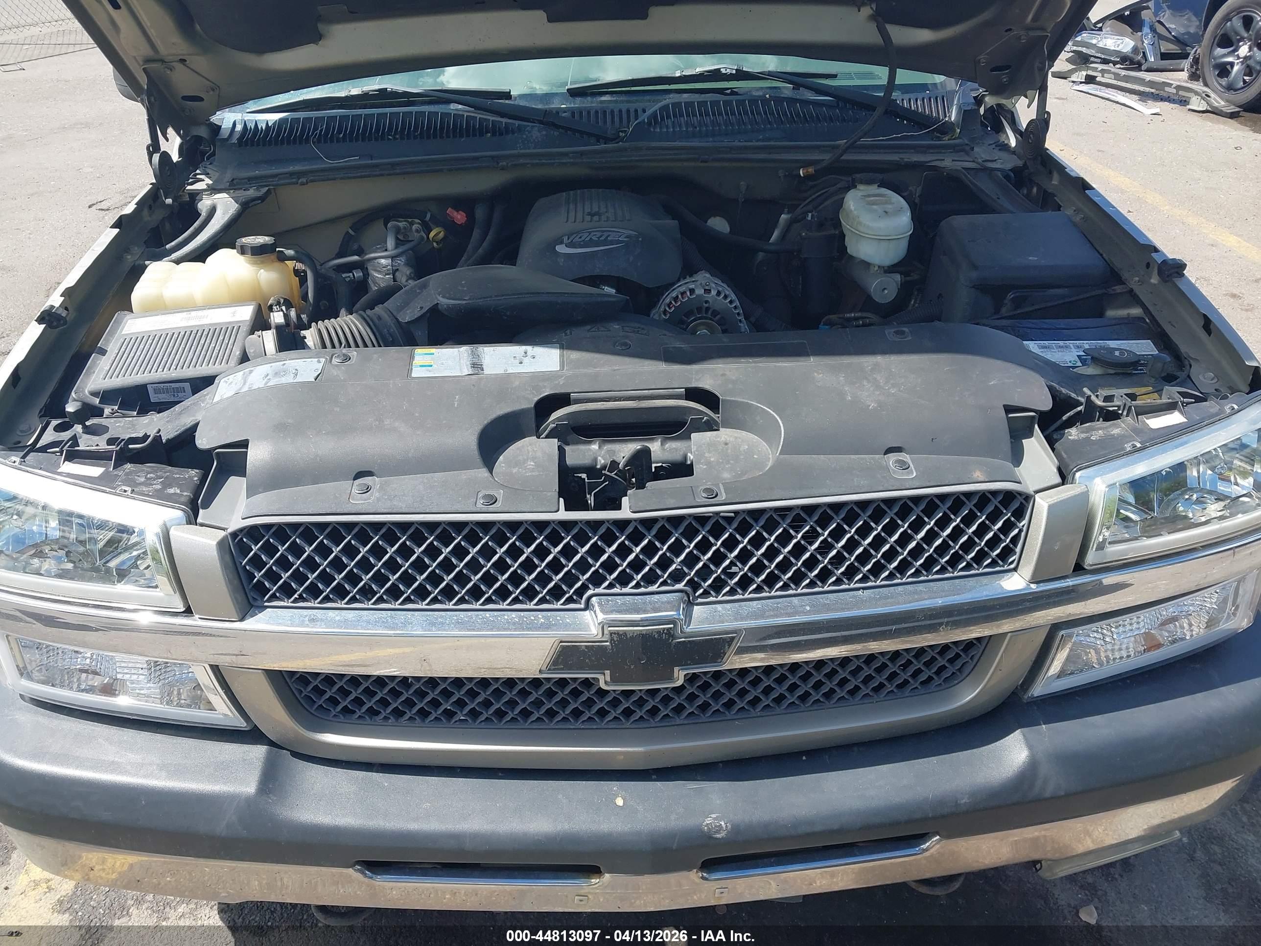 CHEVROLET SILVERADO image 10