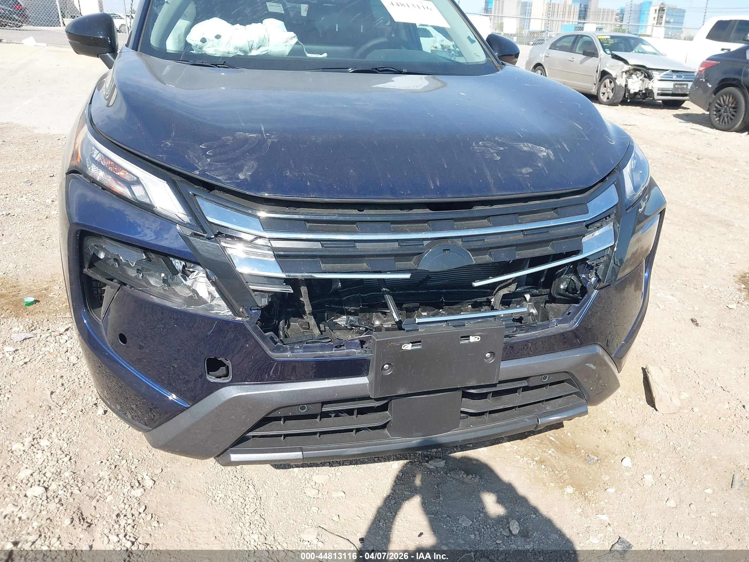 NISSAN ROGUE image 6