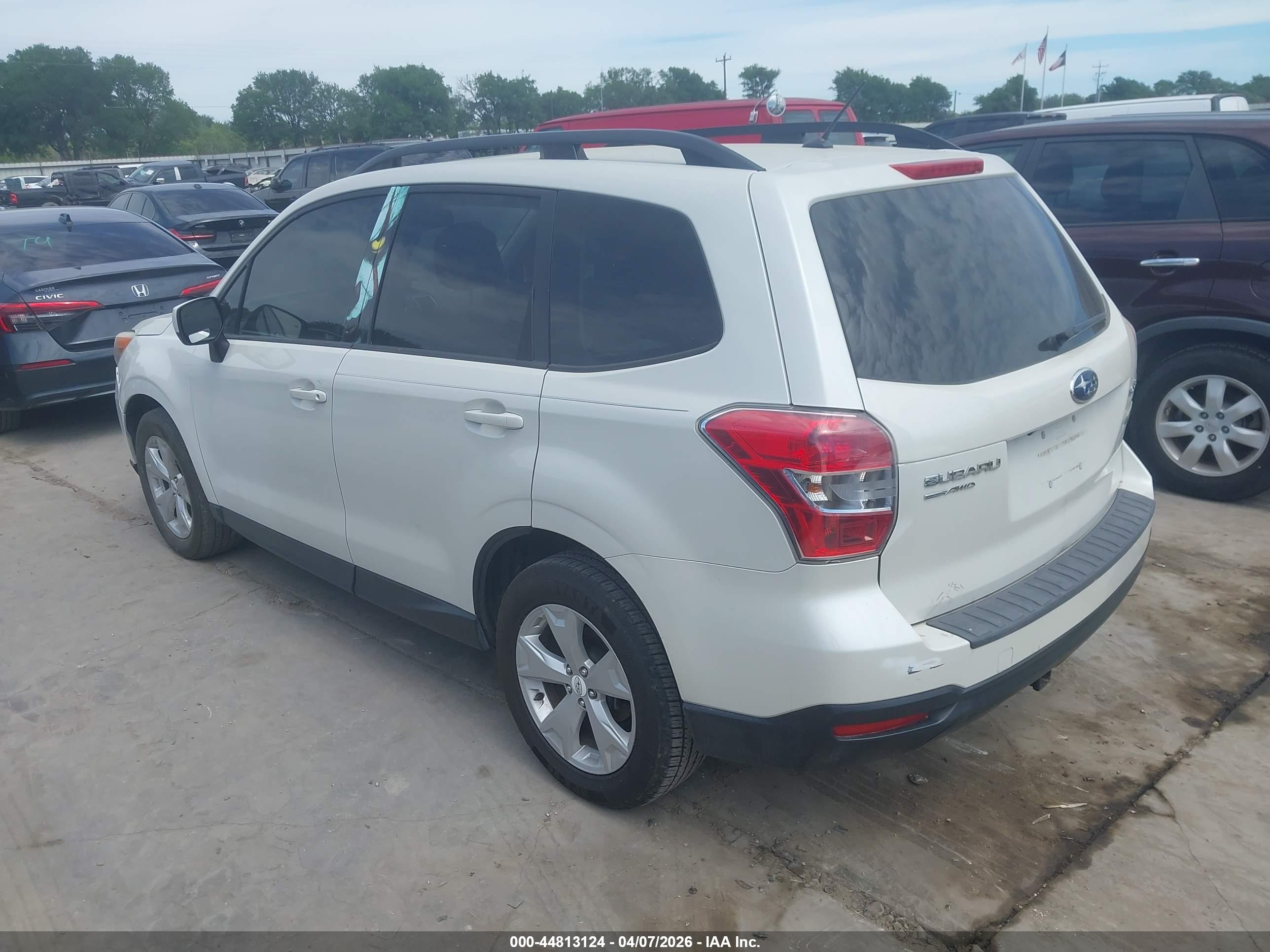 SUBARU FORESTER image 3