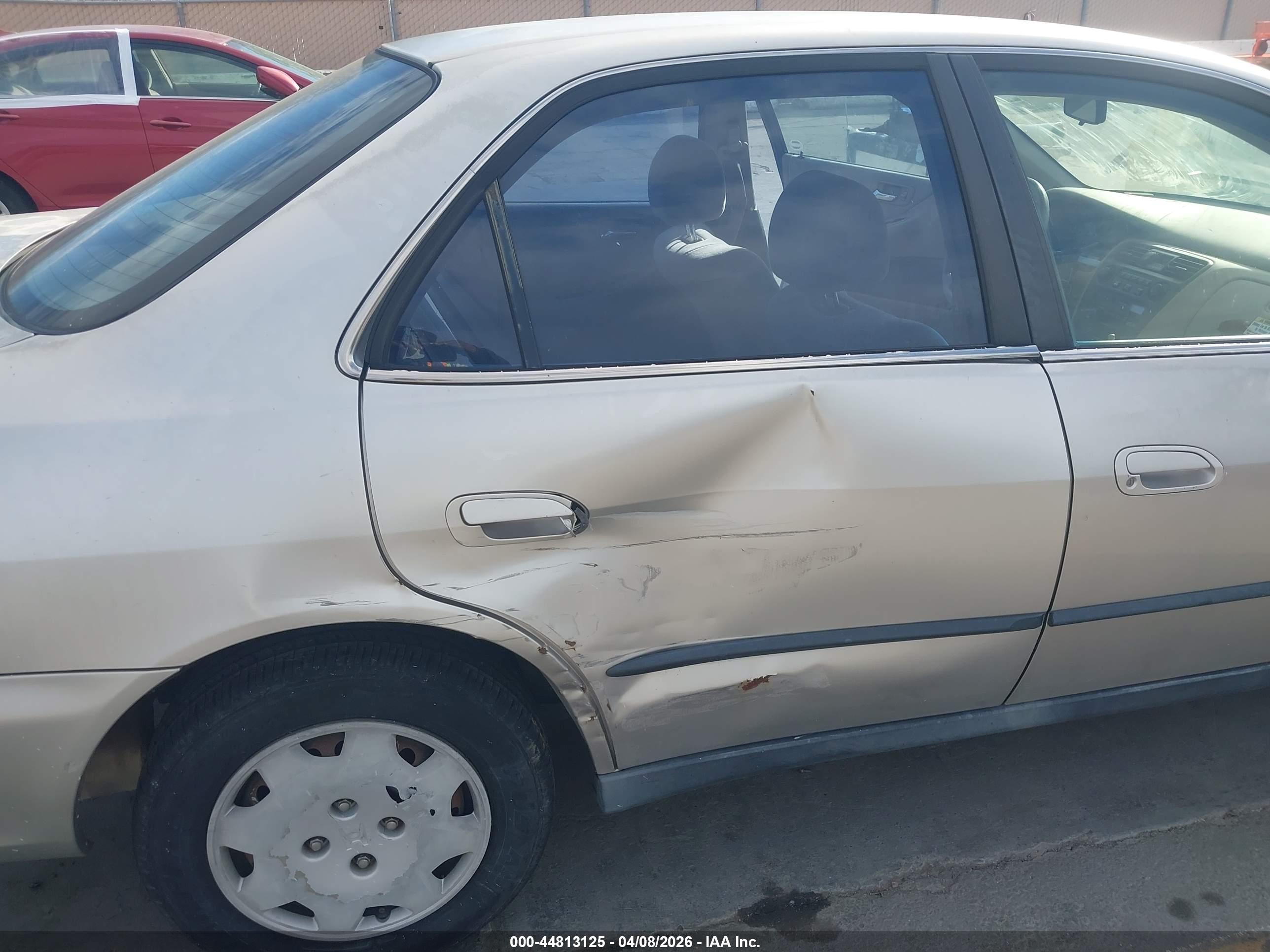 HONDA ACCORD image 6