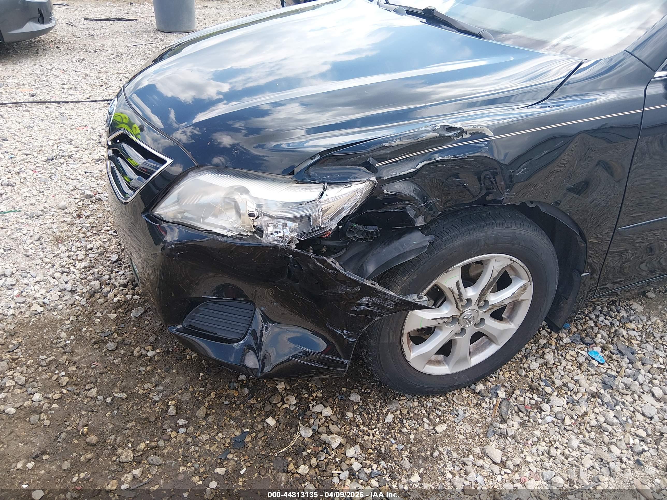 TOYOTA CAMRY image 6
