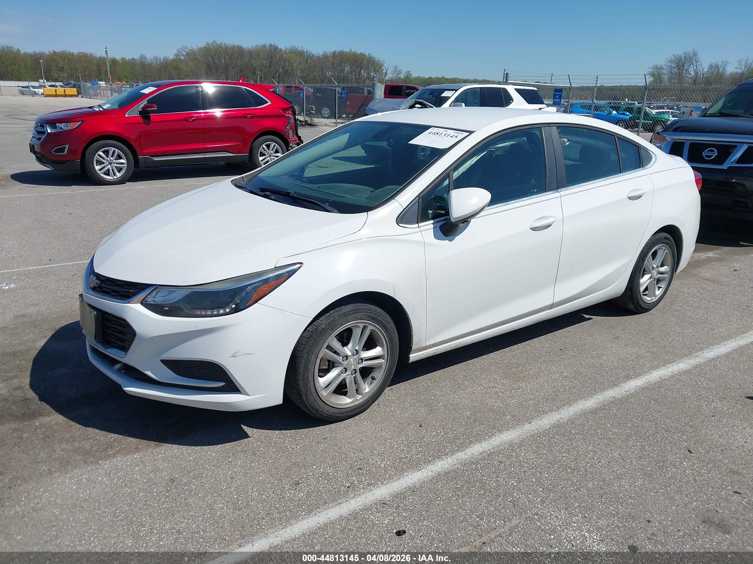 CHEVROLET CRUZE image 2