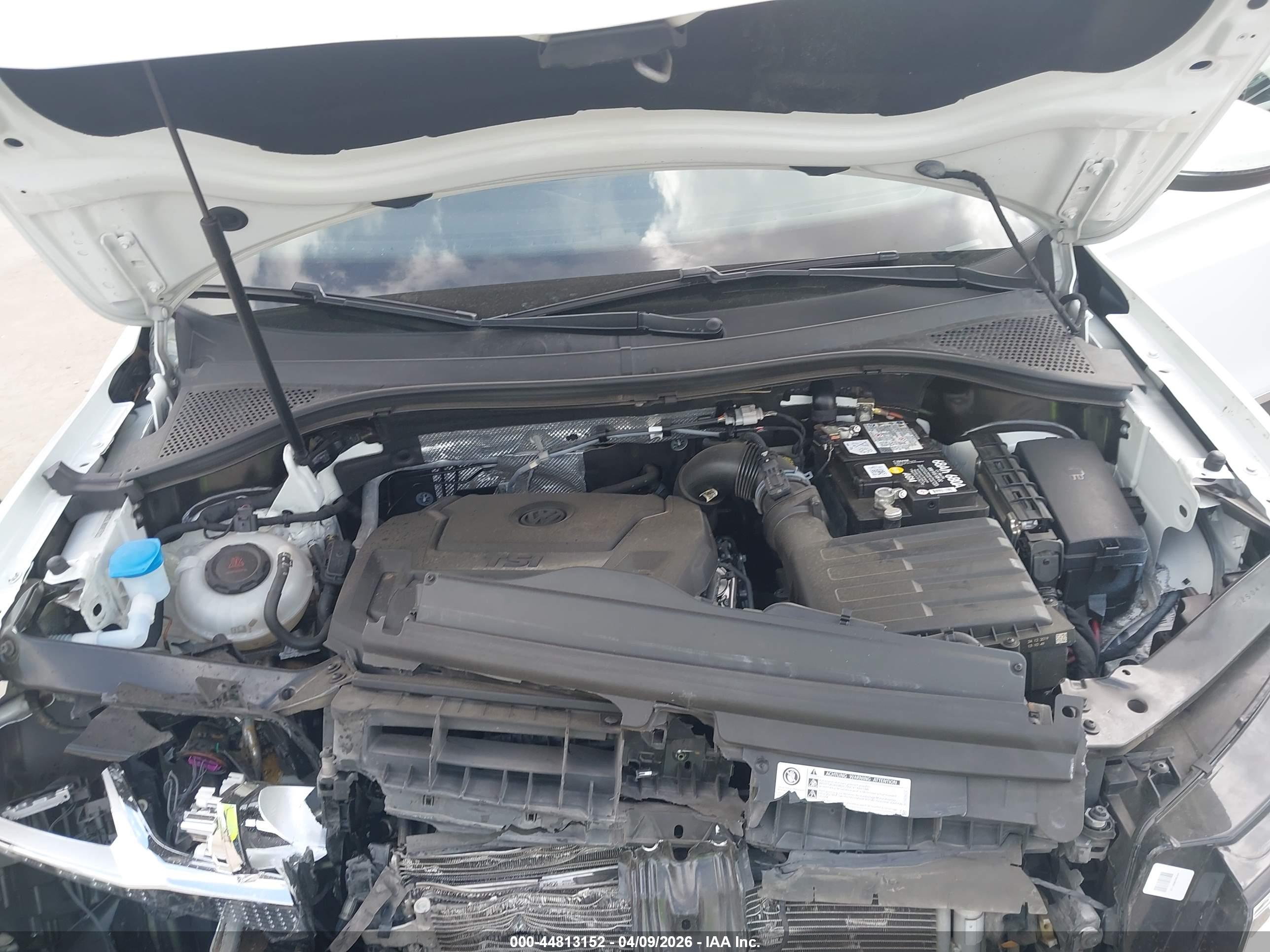 VOLKSWAGEN TIGUAN image 10