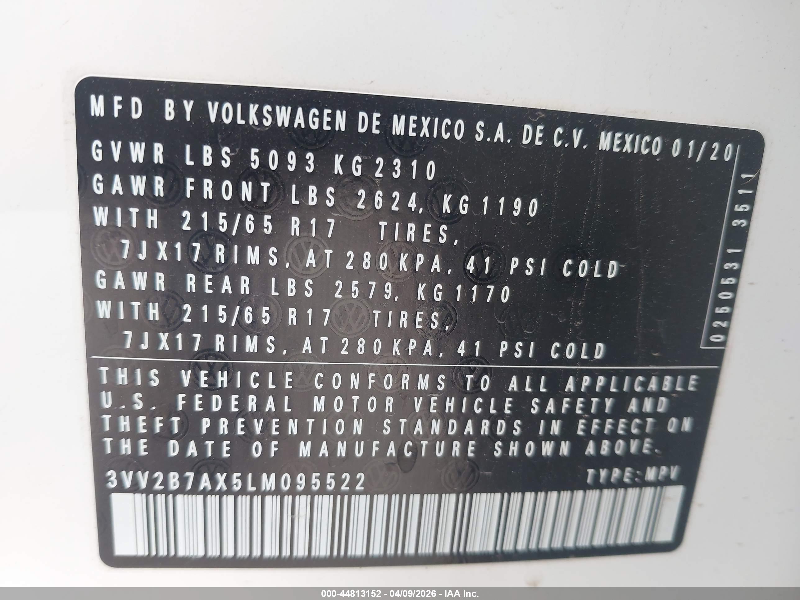 VOLKSWAGEN TIGUAN image 9