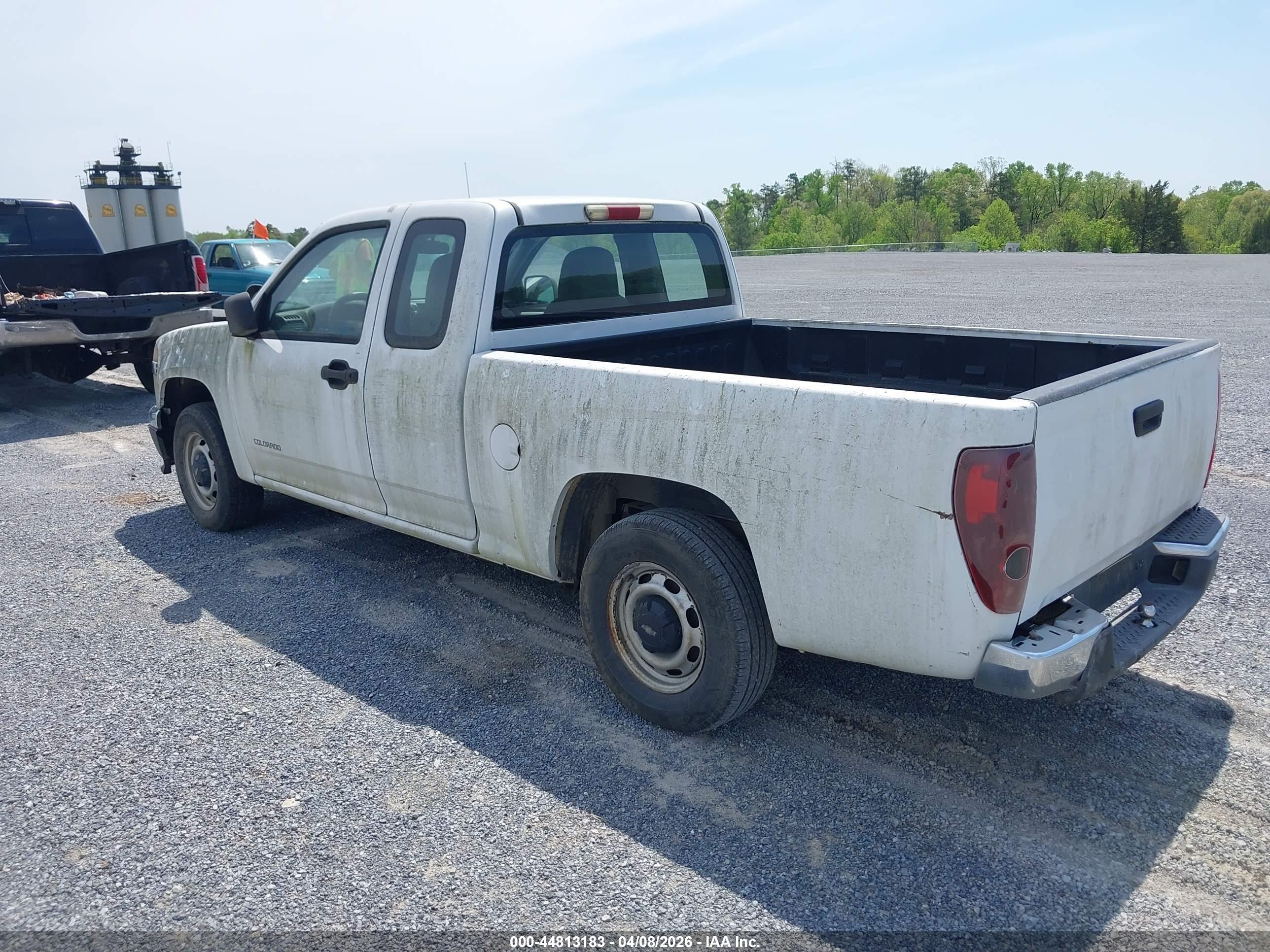 CHEVROLET COLORADO image 3