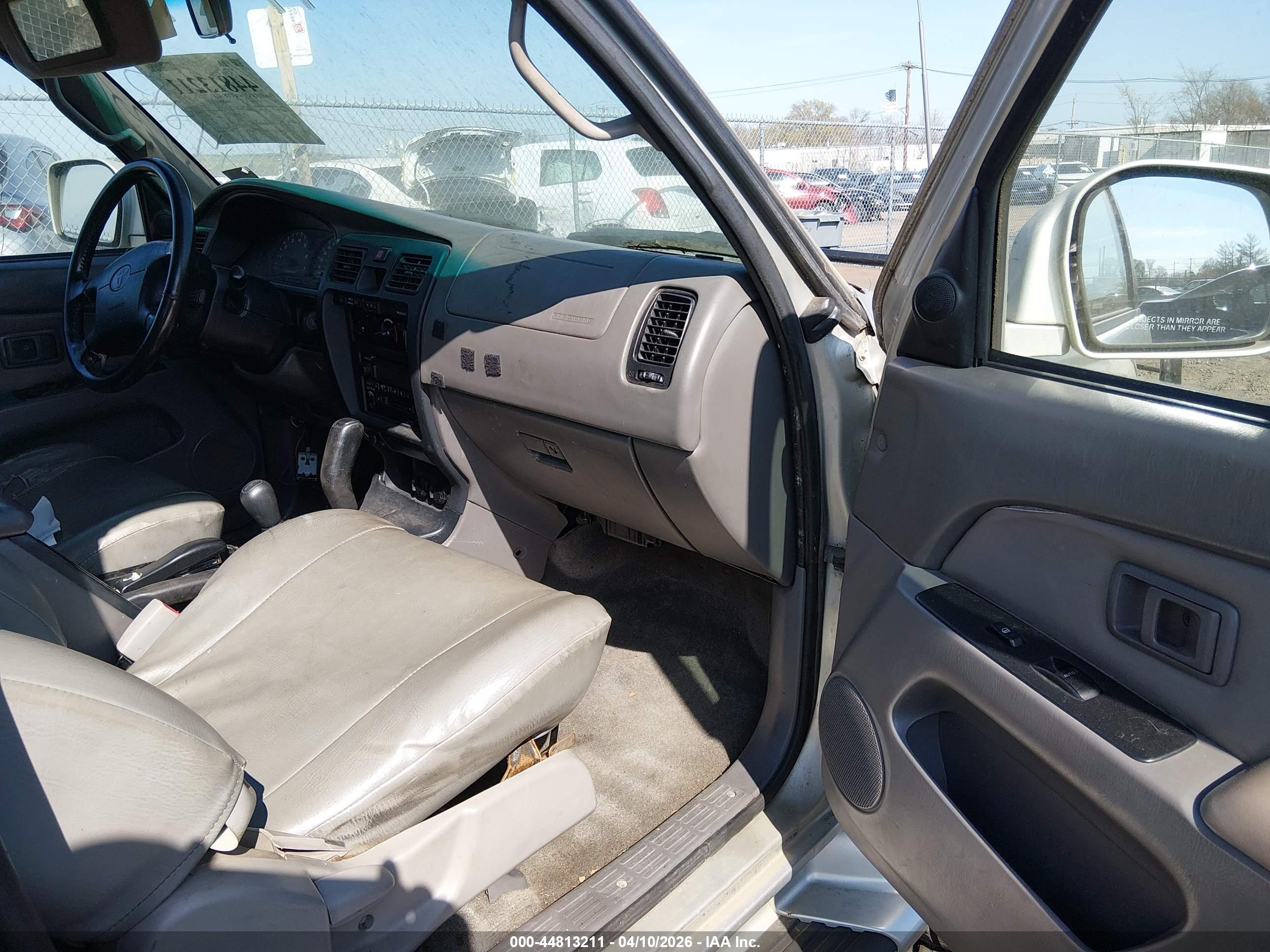 TOYOTA 4RUNNER image 5
